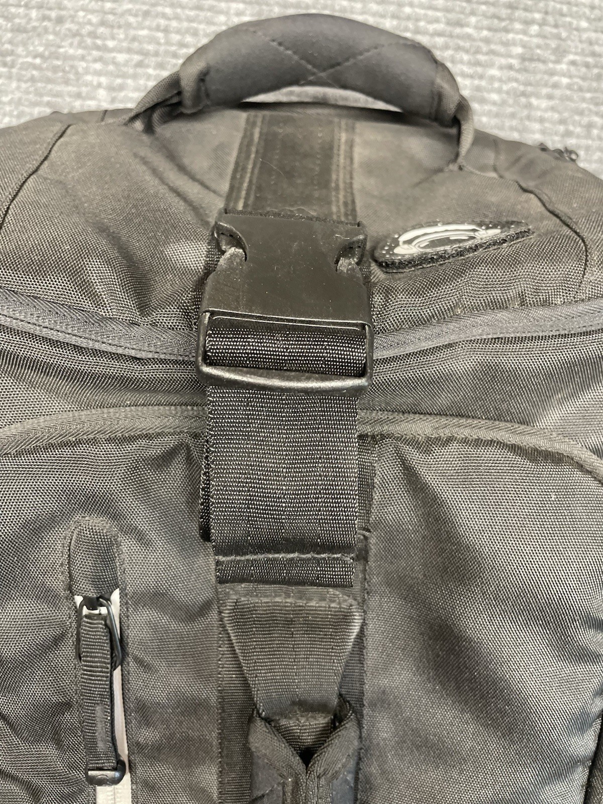 RARE Skullcandy x Naruto Shukaku Cooler Bag Tactical Backpack Wired Audio MINT