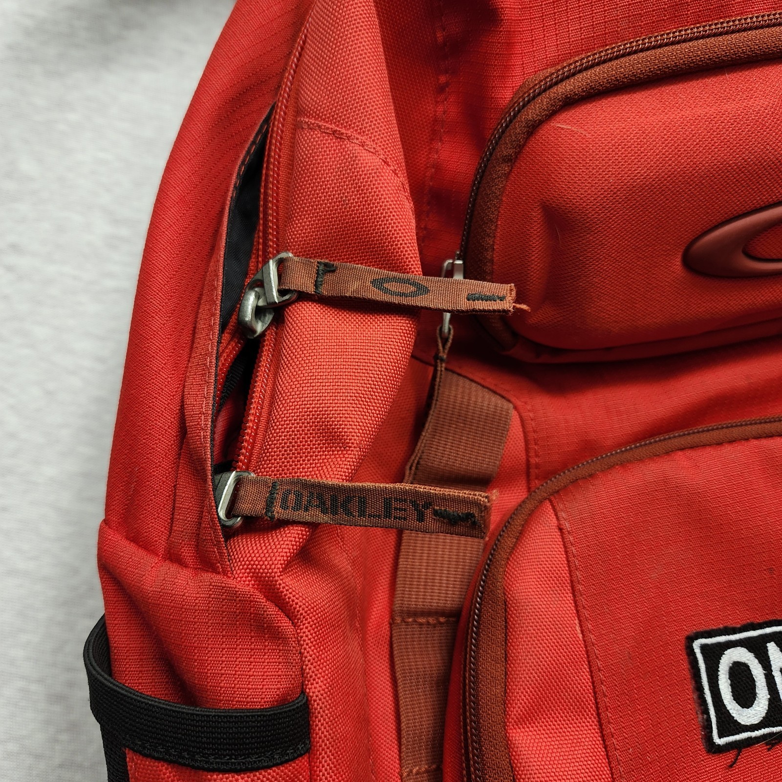 Oakley Backpack Y2K Factory Pilot ON AIR Media Crew 92610-465 16452 Red