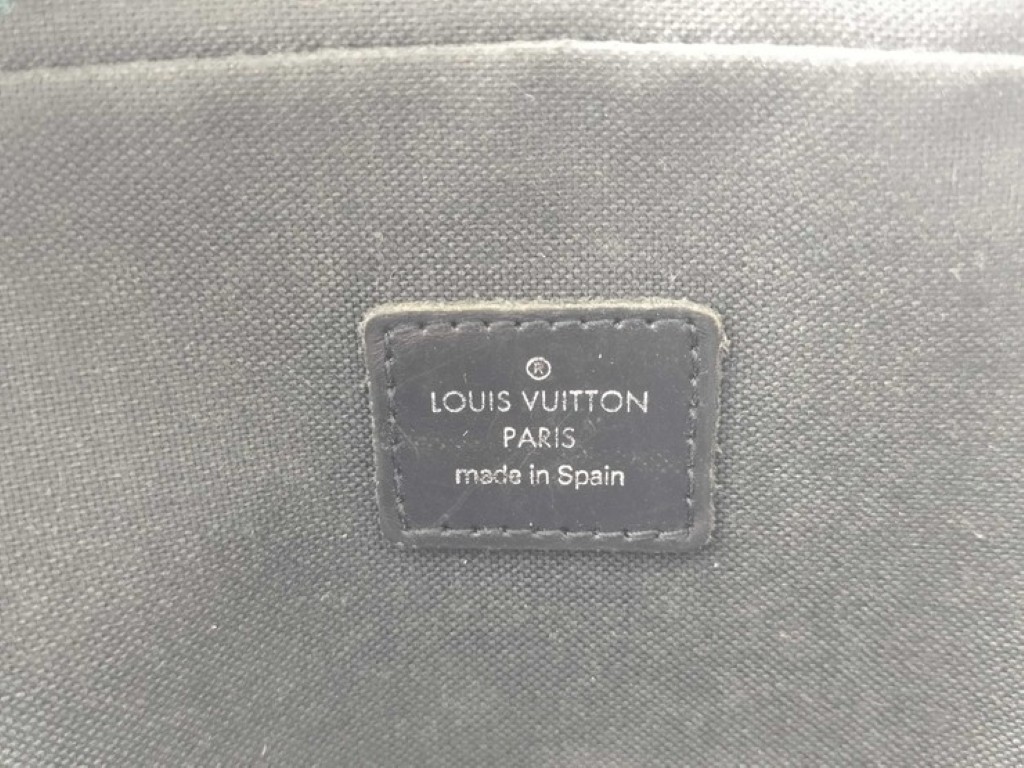 Louis Vuitton Calga Second Bag Men Black Leather Spain M30812 EX