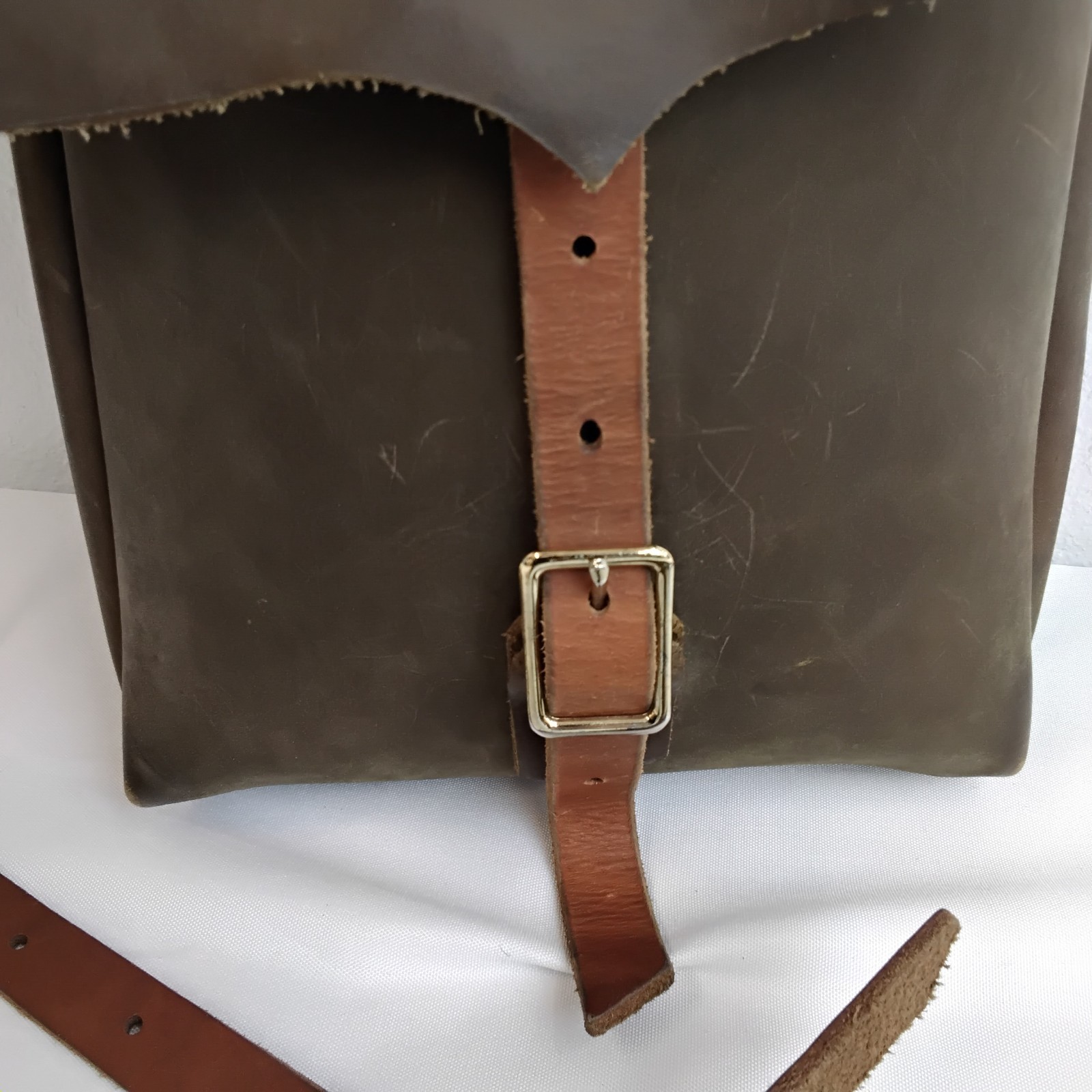 Goertzen Adventure Equipment Leather Field Bag Brown Montana Handmade #J5743