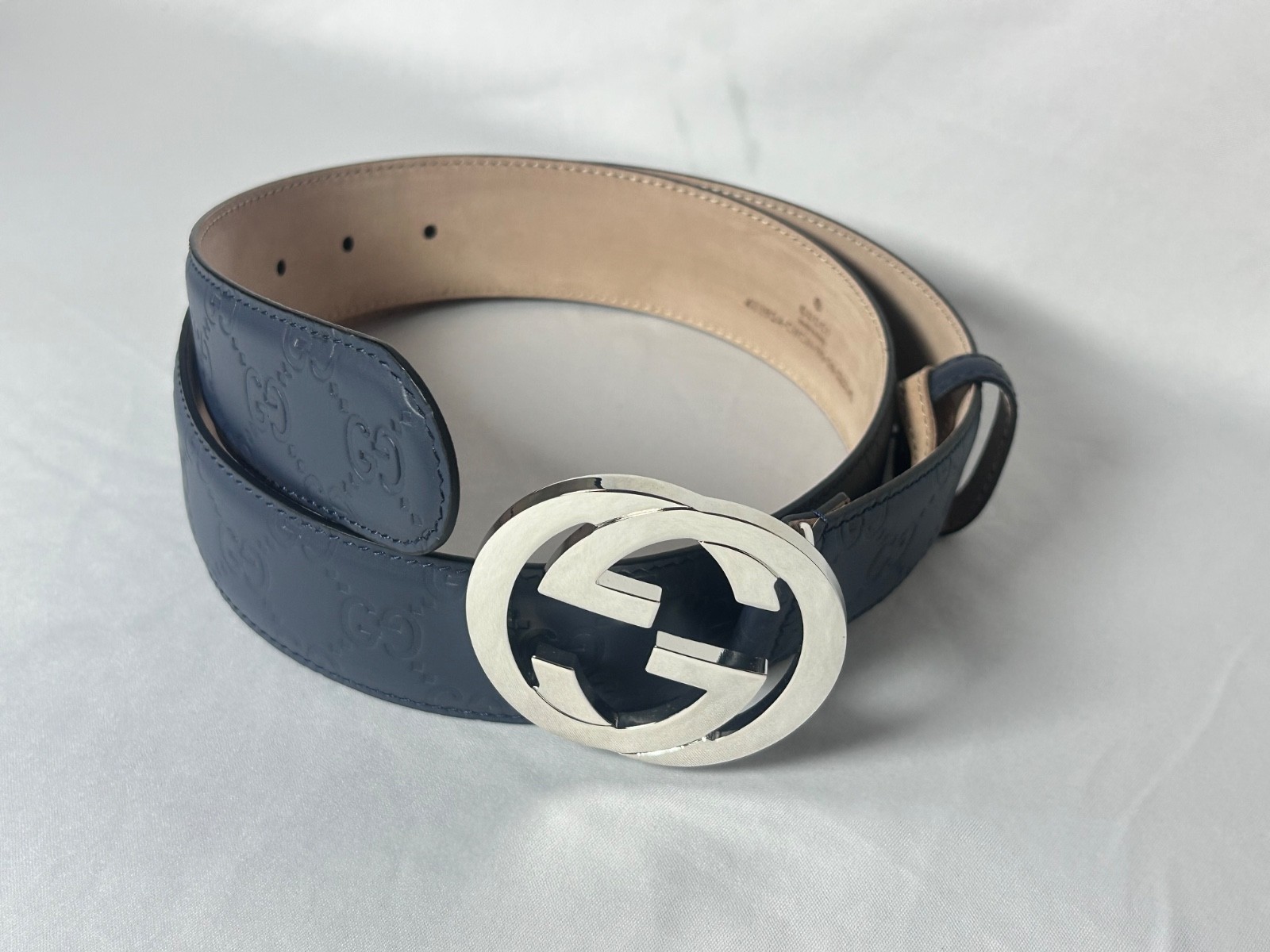 Embossed GG Gucci Leather Belt Navy w/ Silver Buckle sz 38 / 95cm