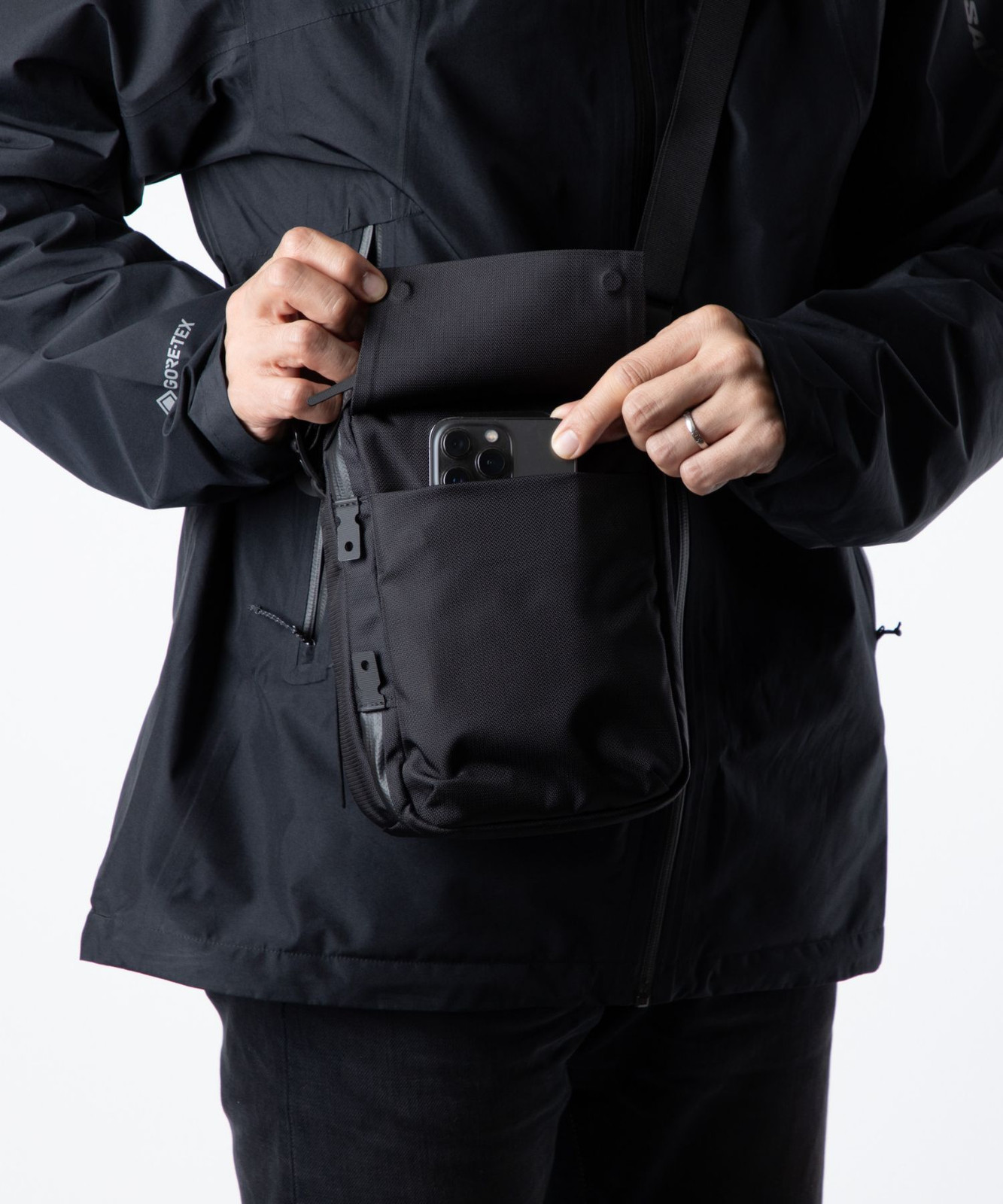 BLACK EMBER KOMPAK Shoulder Bag Men Bag KOMPAK Crossbody 2way Pouch Gadget Bag