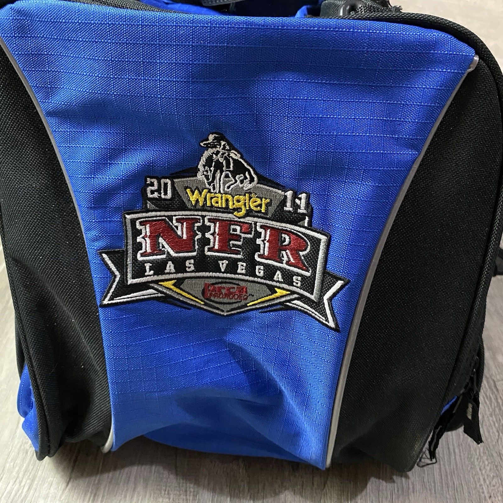 2011 Wrangler National Finals Rodeo Duffel Bag Blue Las Vegas Long Live Cowboys