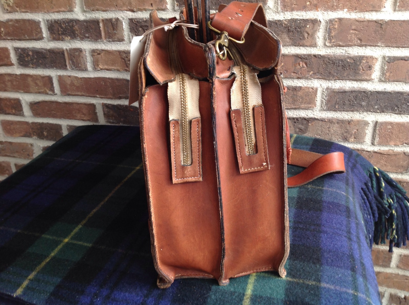 VINTAGE 1970’s DOUBLE GUSSET SADDLE BASEBALL GLOVE LEATHER BRIEFCASE BAG R$1295
