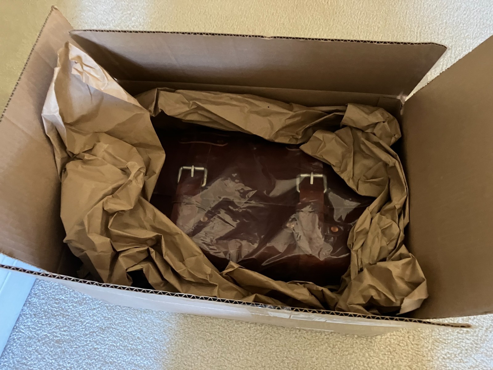 Brand New ColsenKeane No. 4311 Classic Leather Satchel in Scotch Grunge