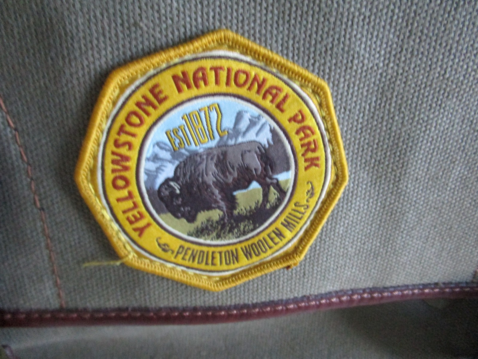Pendleton National Parks Patches Canvas Leather Messenger Laptop Bag RARE Unisex