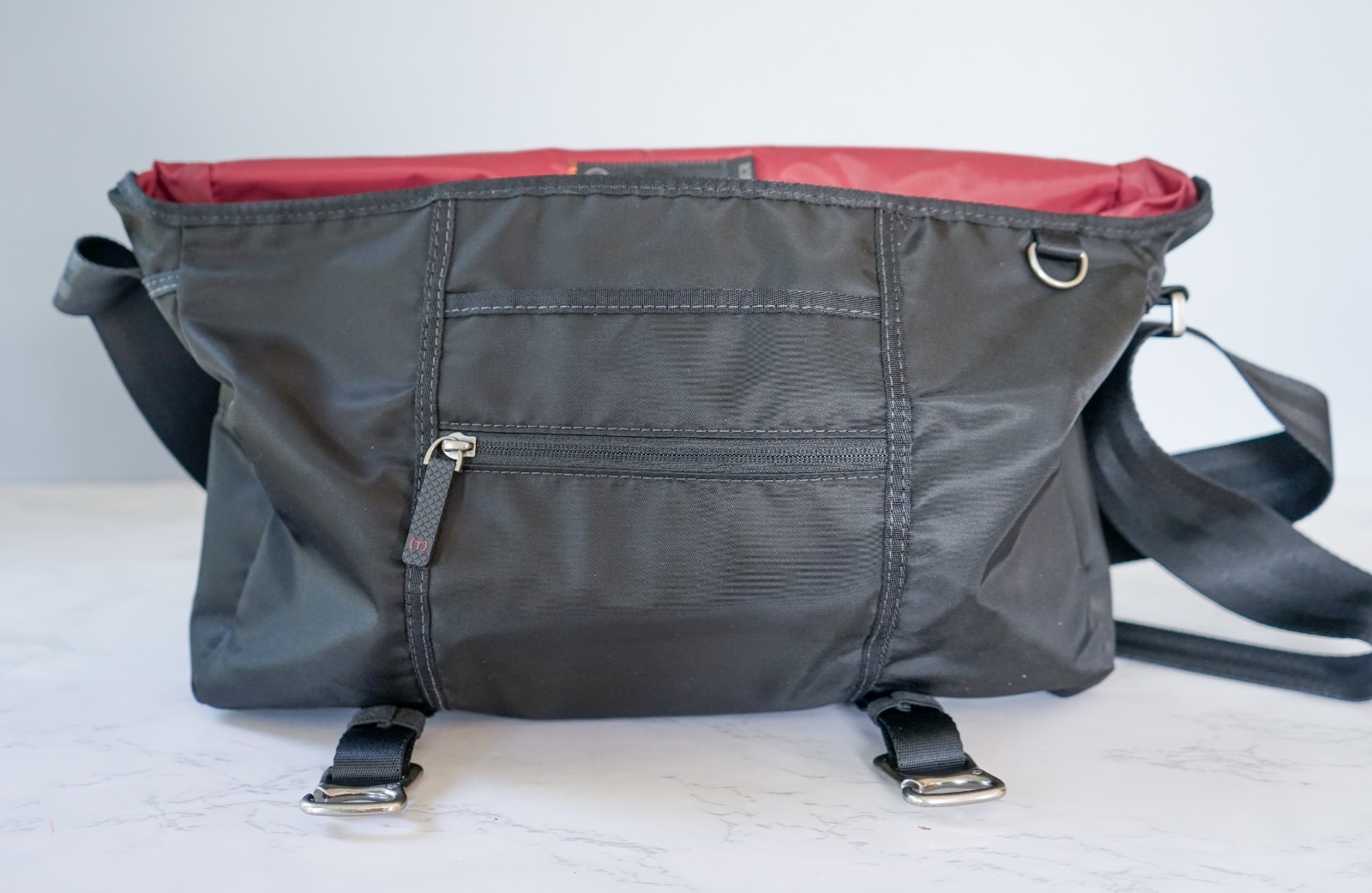 Tumi T Tech Essential Gear Messenger Crossbody Bag 15″ City Commute Laptop Bag