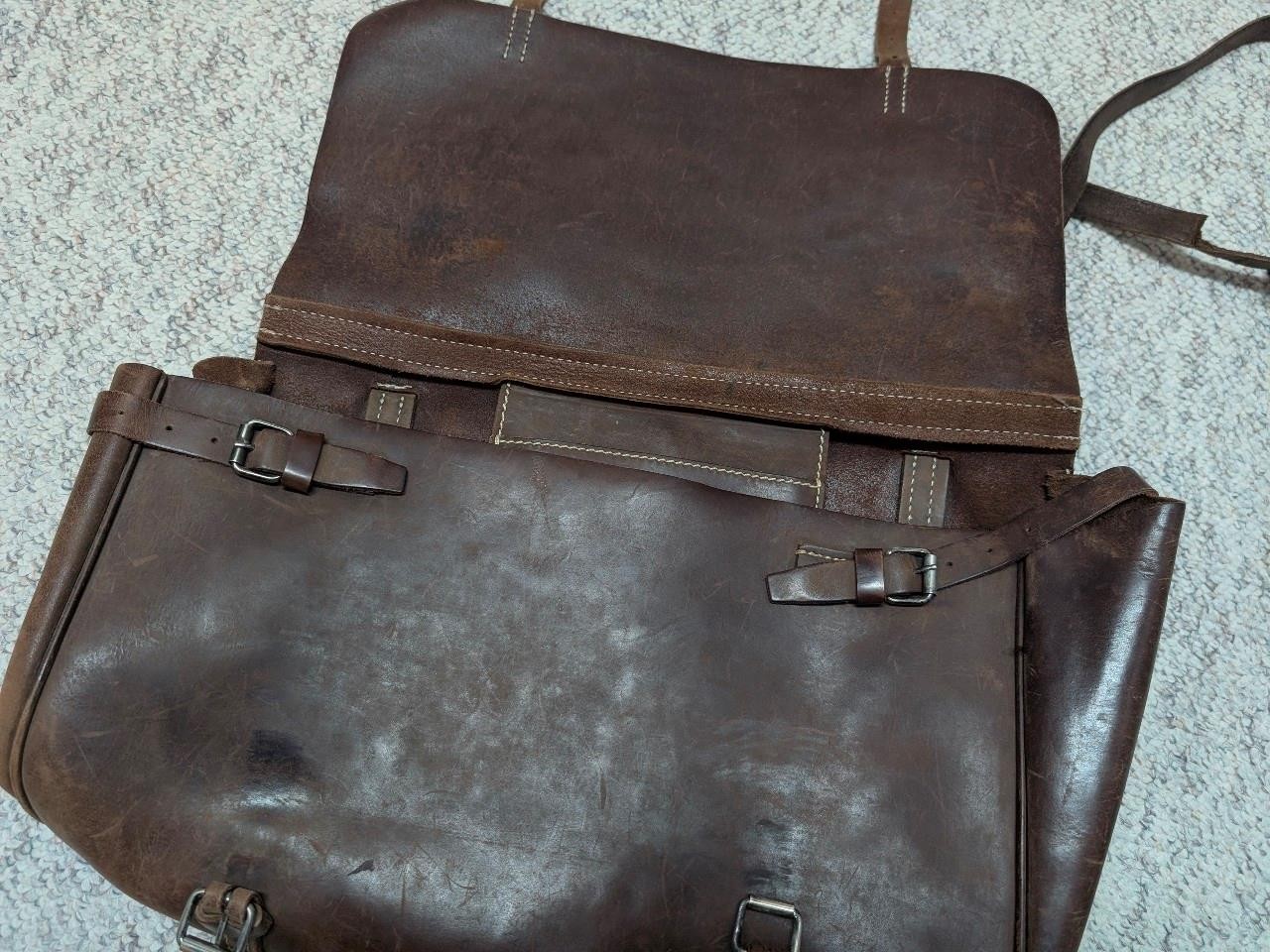 vintage J CREW messenger bag COWHIDE brown leather LAPTOP crossbody 16″ patina