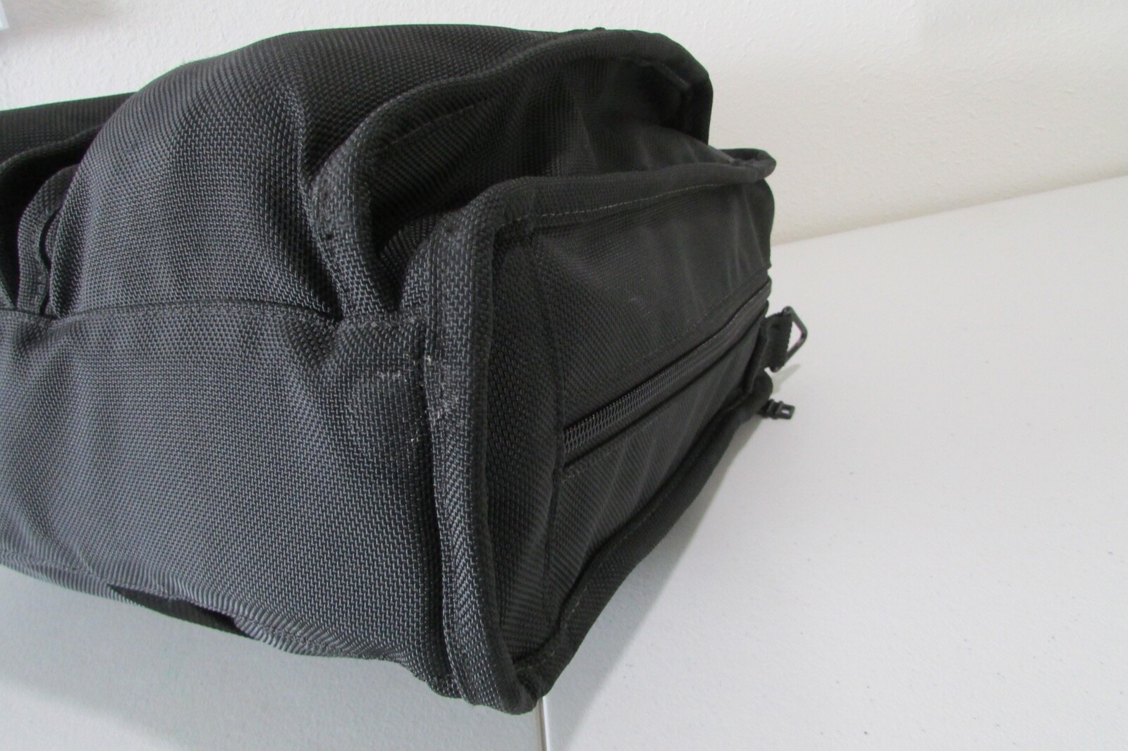 Tumi Black Ballistic Nylon Briefcase Padded 15″ Laptop Messenger Bag wTop Handle