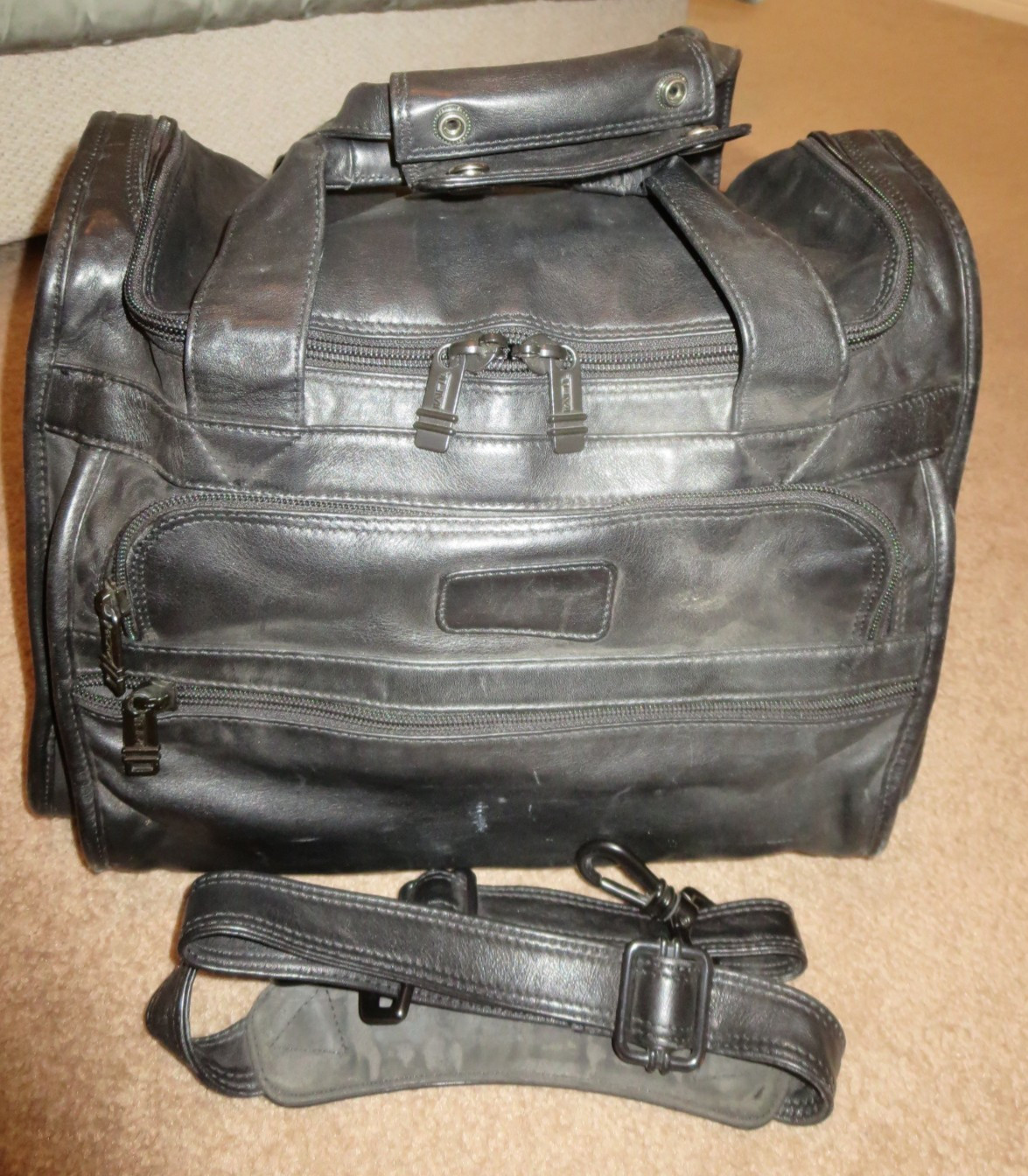 W@W TUMI Black Full Leather Weekender Duffel Carry-On Travel Bag, 961D3 15″