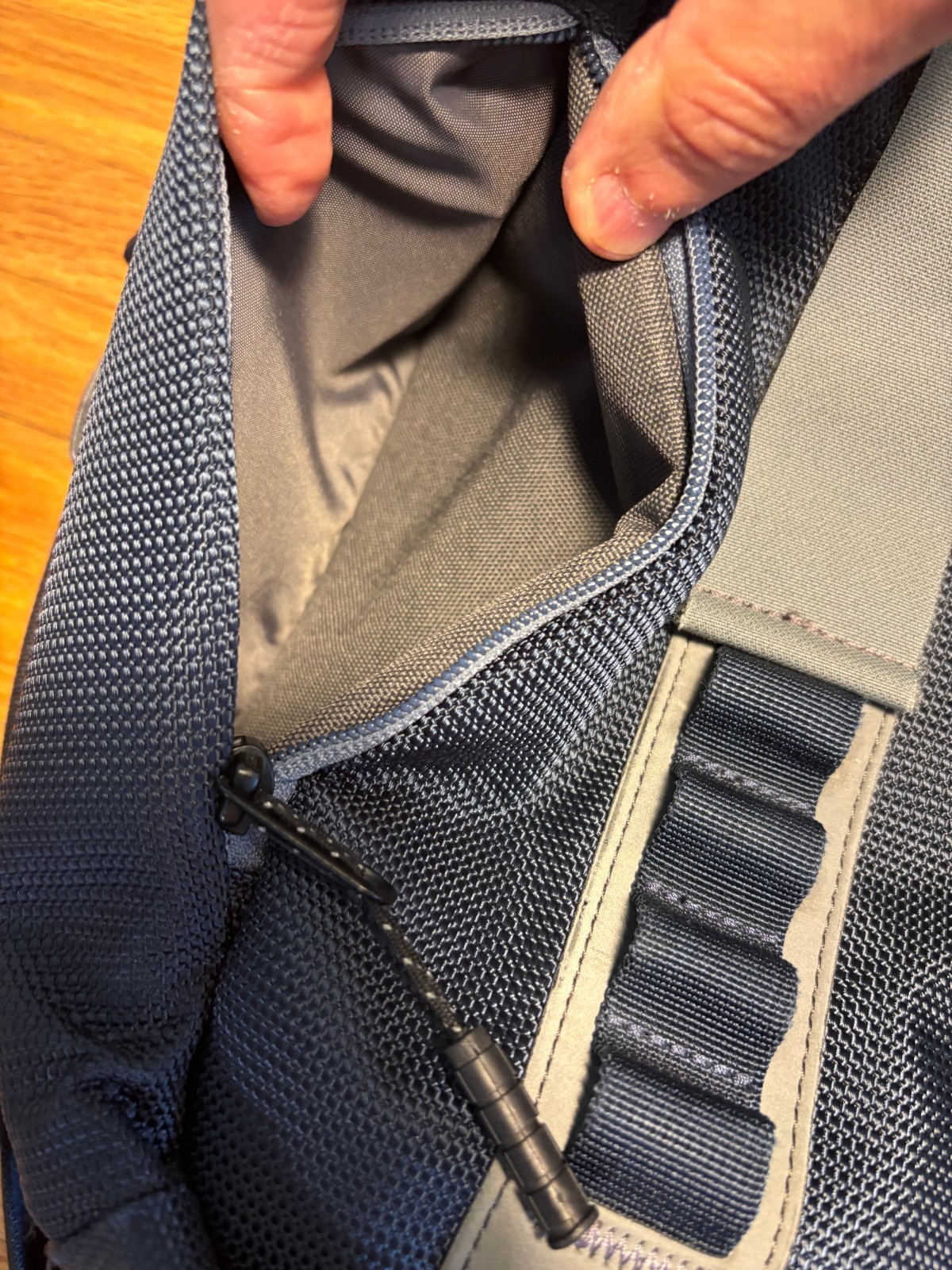 2015 Premium Travel Tier Timbuk2 Command TSA-Friendly Messenger Bag Medium Blue
