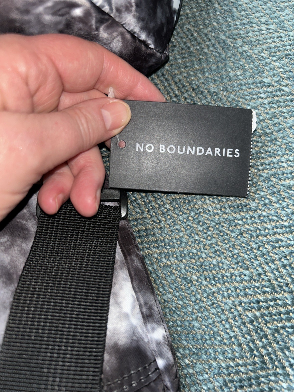 NWT No Boundaries Modular Sling Bag Backpack Black White Tie Dye Nice!