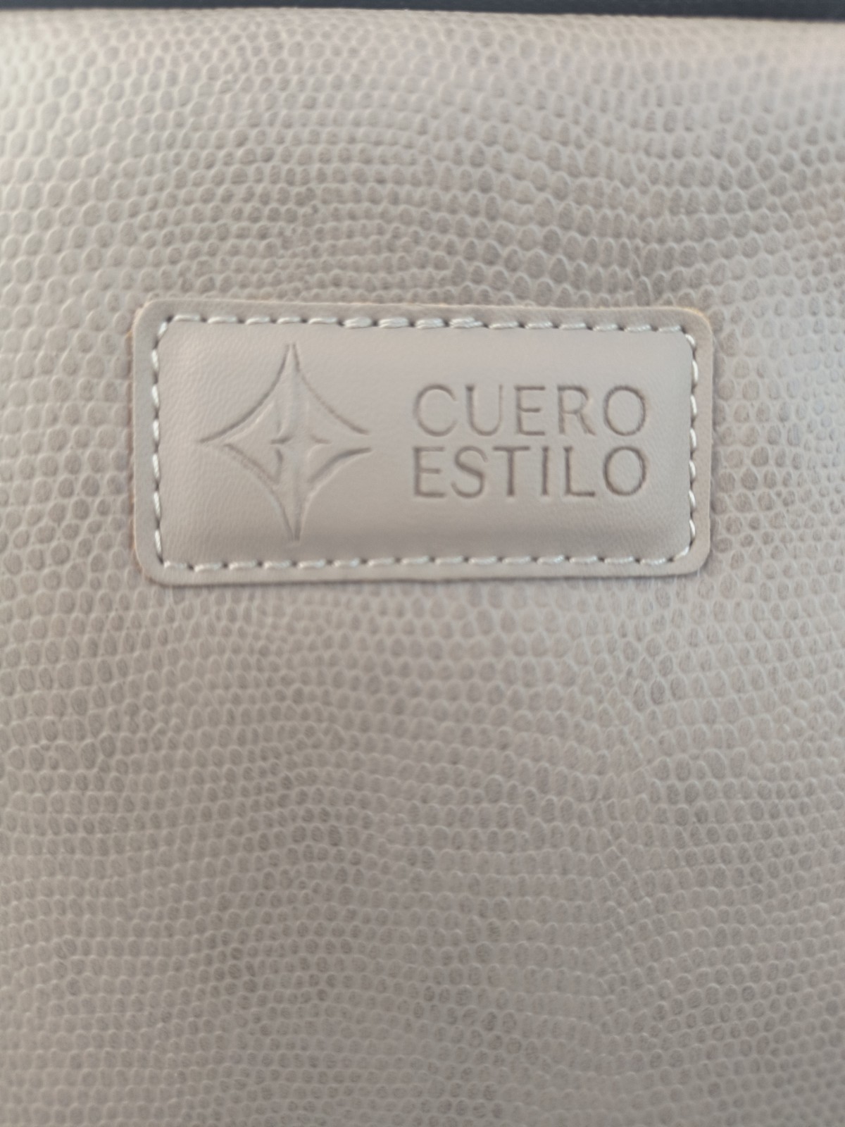 Cuero Estilo Vegan Leather Black Laptop Bag includes Dust bag FREE SHIPPING