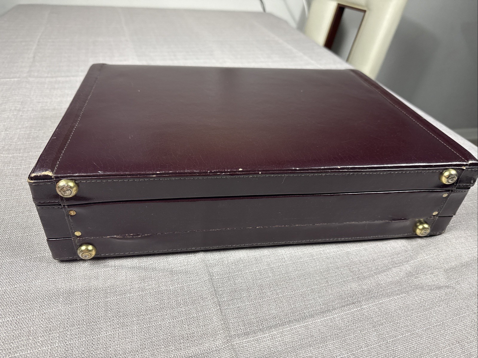Vtg Heritage Burgundy GENUINE LEATHER & Suede Executive Briefcase