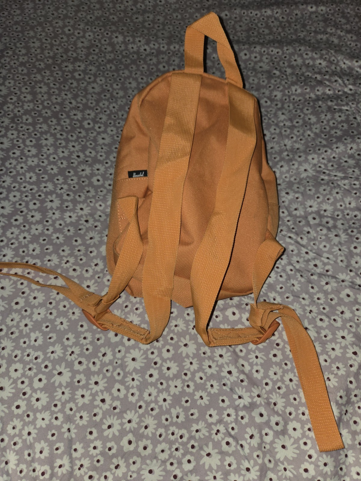 Herschel Supply Co. Backpack Camel Unisex Pre-Owned, but in very good condition.