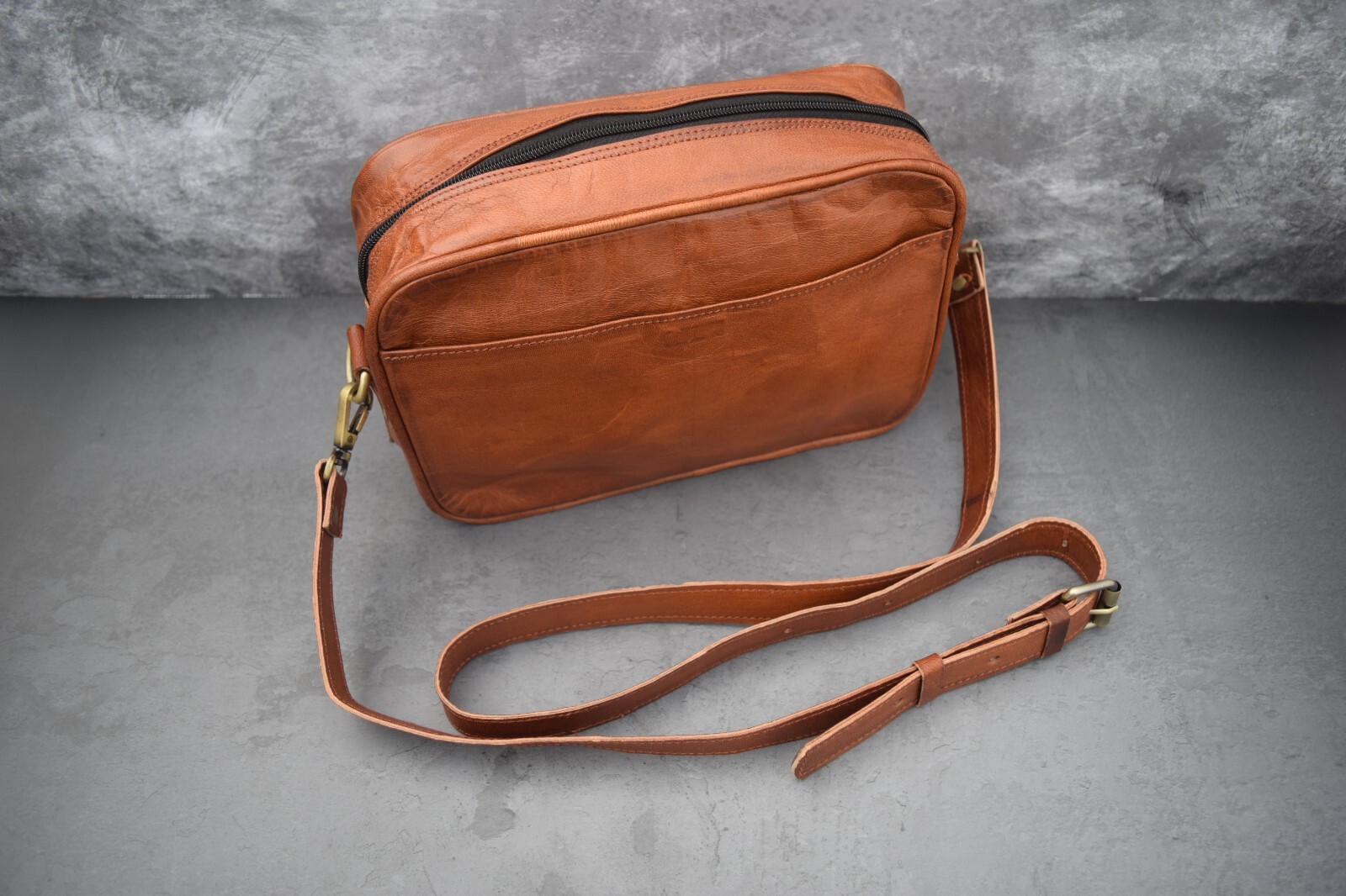 Crossbody Messenger Bag Vintage Leather Purse Handbag Satchel Sling Bags 10 In