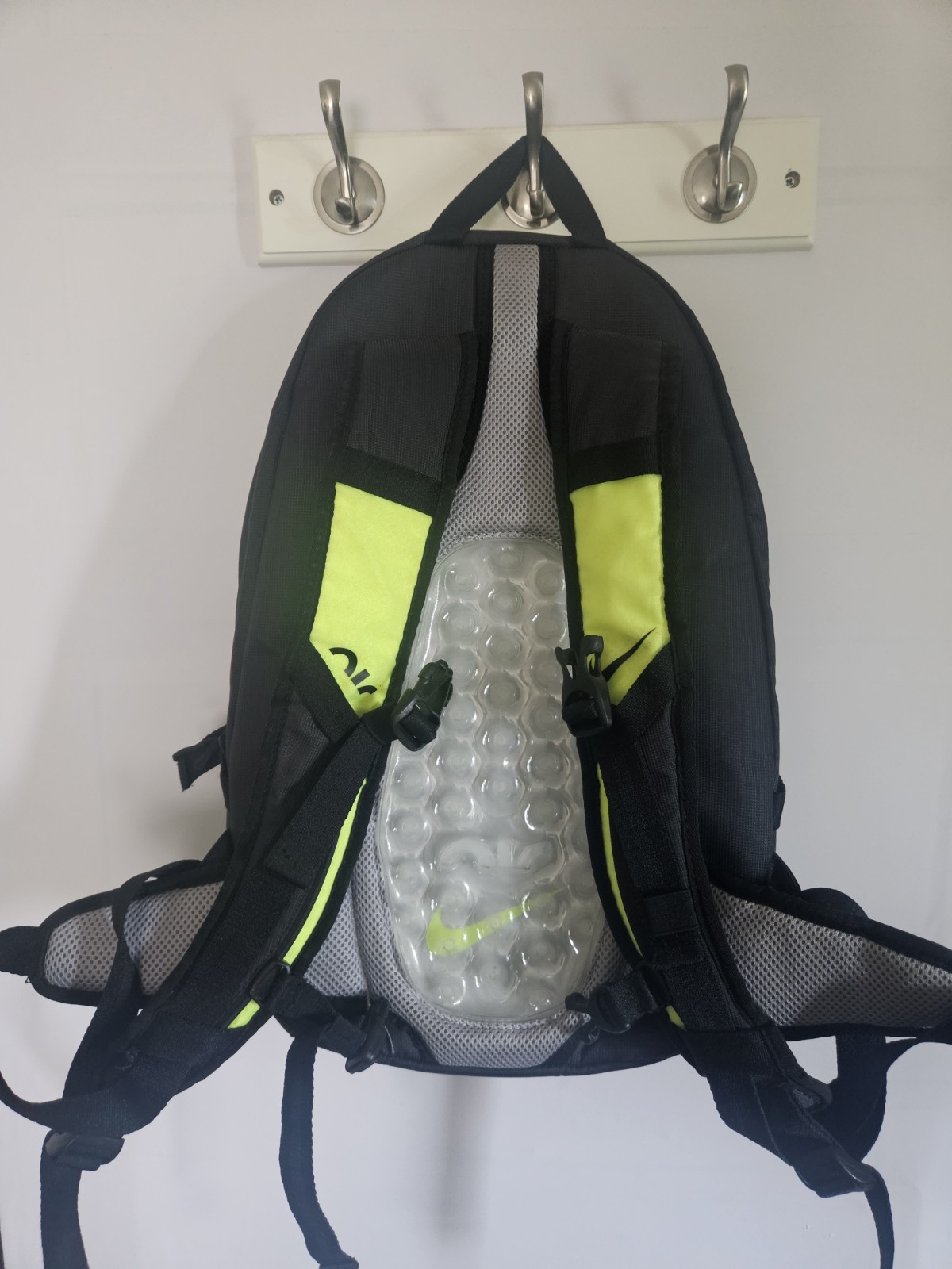 Nike Air Max Bubble Backpack School Black Grey Volt 17L FN3533-060