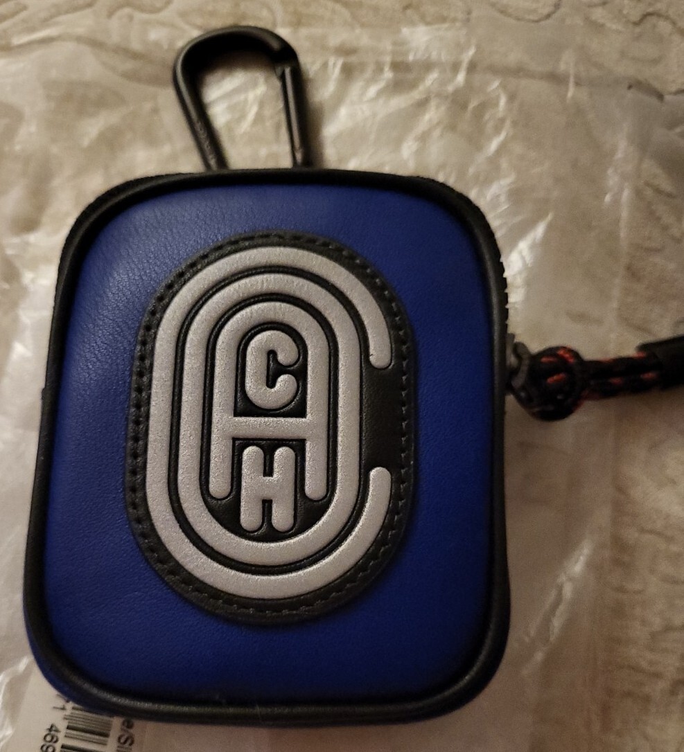 Coach Leather Pouch With Clip in Colorblock w/ Coach Patch, Blue NWT Very Rare