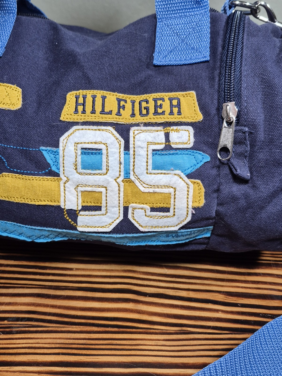 TOMMY HILFIGER Round Barrel Varsity Duffel Bag Navy Yellow 13″X9″ Y2K