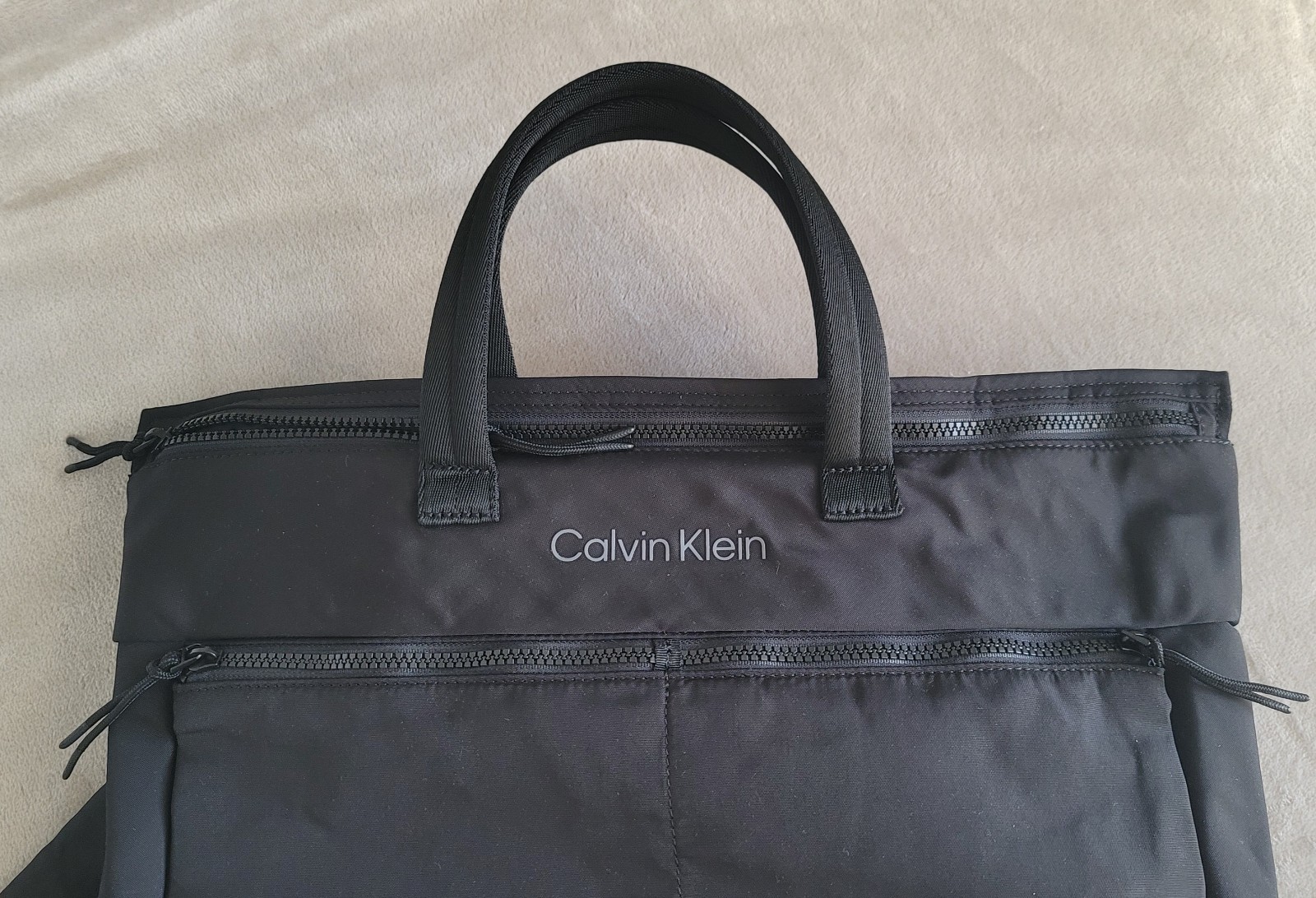 Calvin Klein Nylon everyday Essential Men Tote Backpack 40W0302-001 Black