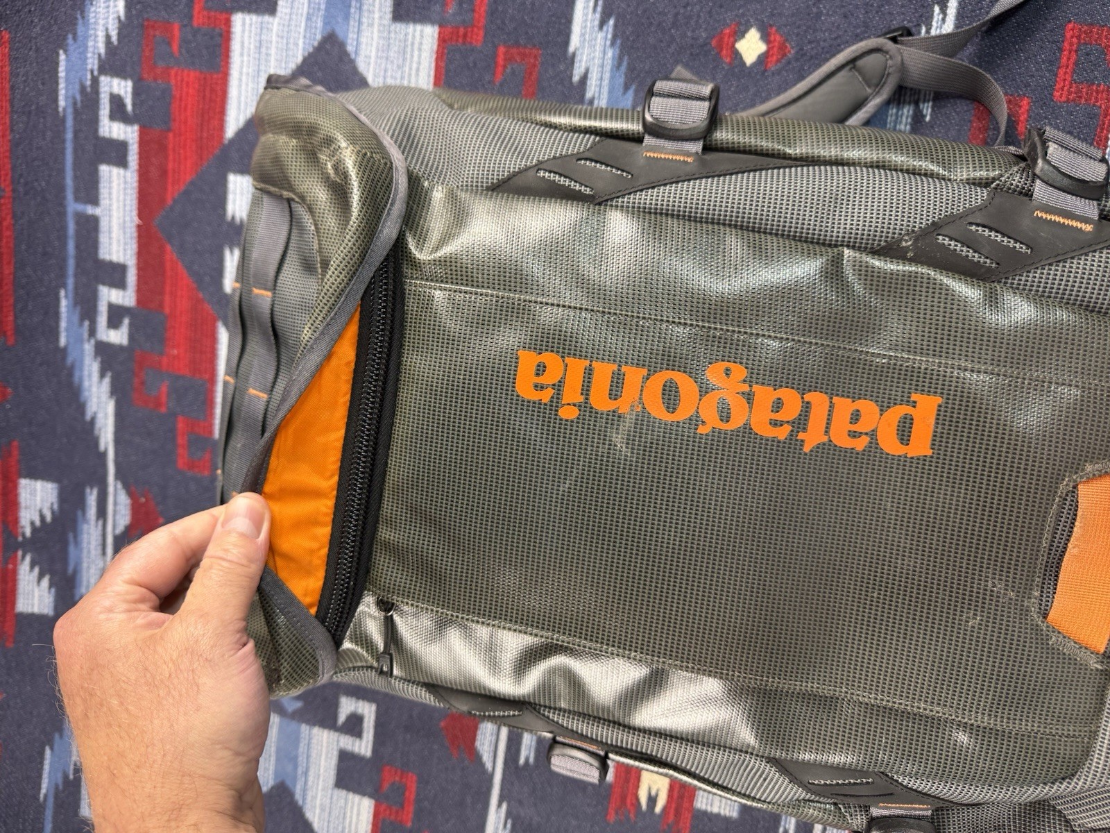 Patagonia Black Hole BackPack 35L Discontinued Travel Laptop Daypack Gray Bag
