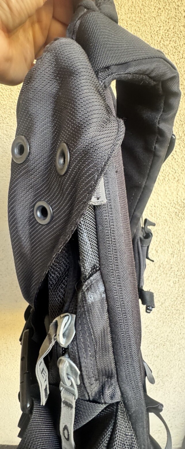 Y2K Oakley Icon 3.0 Tactical Backpack Stealth Black Military Travel Hiking READ