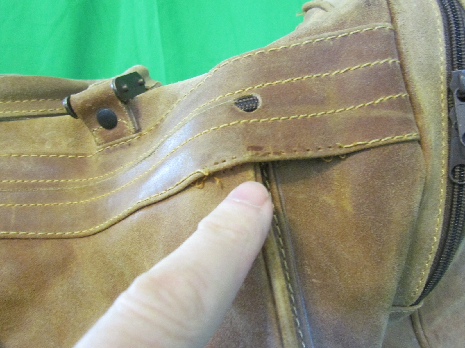 Genuine Leather By AA Nubuck Suede 22″ Duffle Bag Brown Nice but Needs Repair