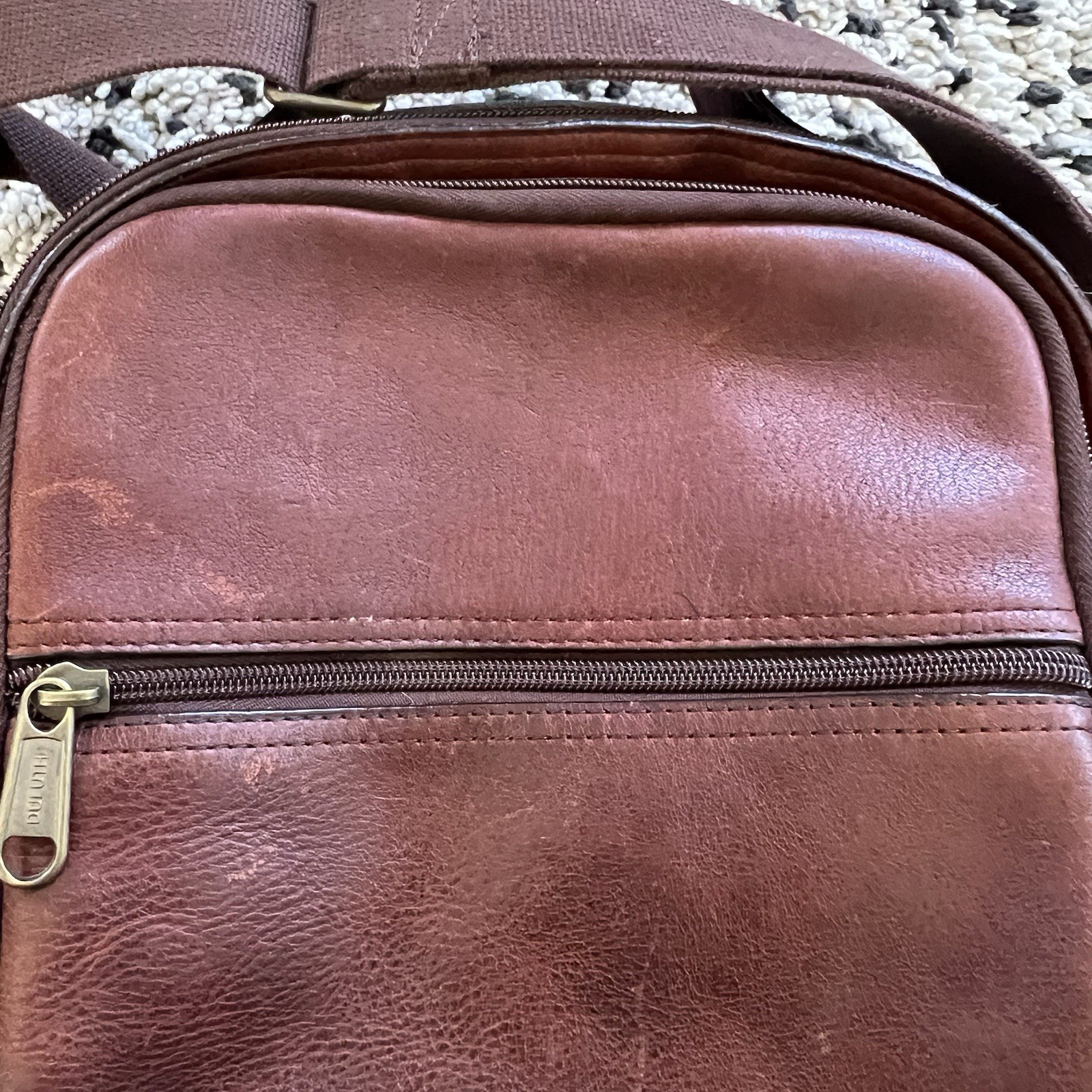 Duluth Trading Co Lifetime Brown Leather Classic Satchel Crossbody Bag Unisex