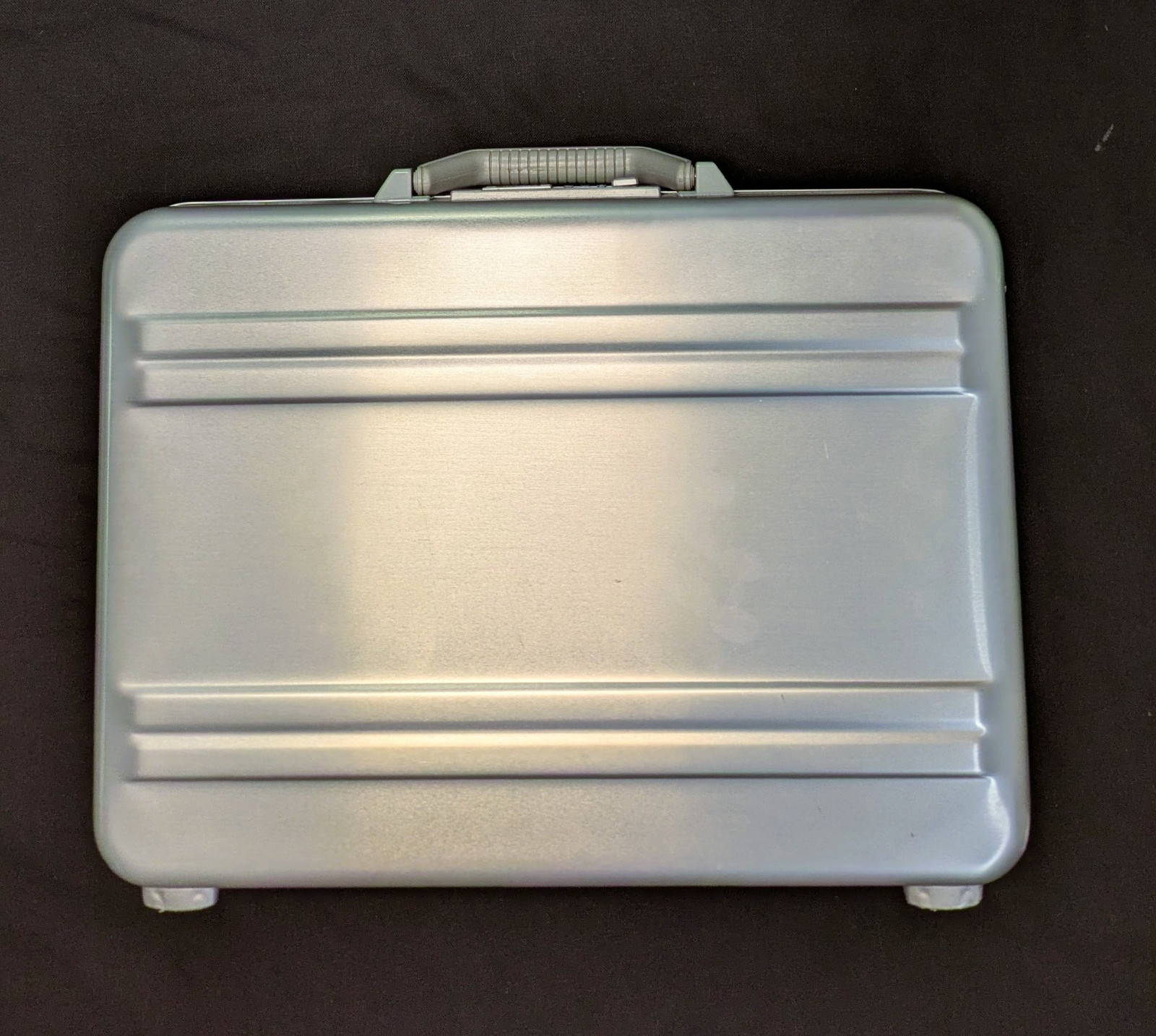Vintage Zero Halliburton Aluminum Attache Laptop Case – 18 x 13 x 4 Dial Lock