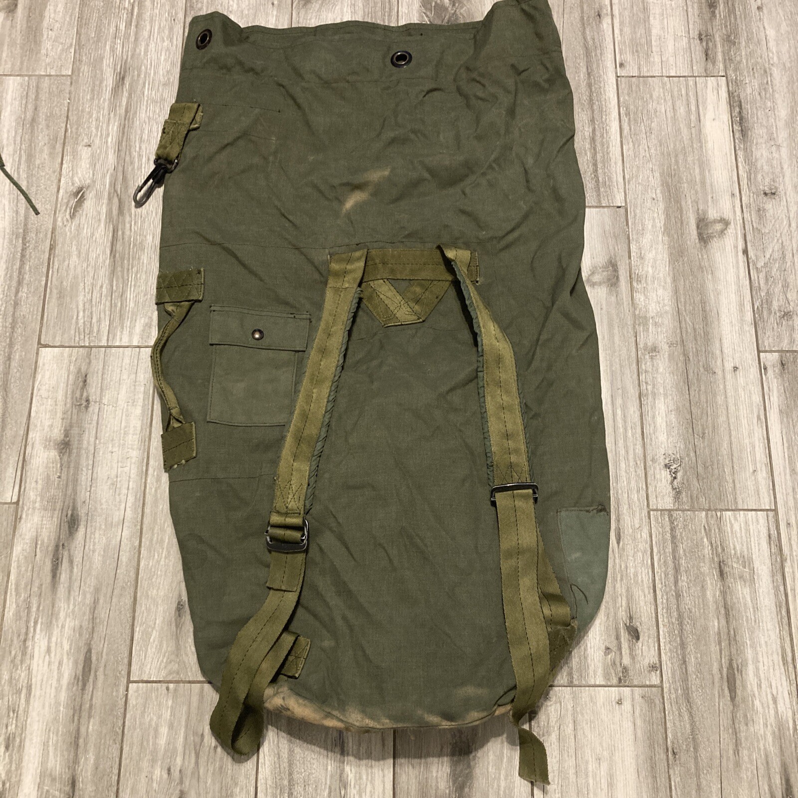 GI Military Heavy Duty Nylon Duffle Bag Rucksack Backpack US Army Green