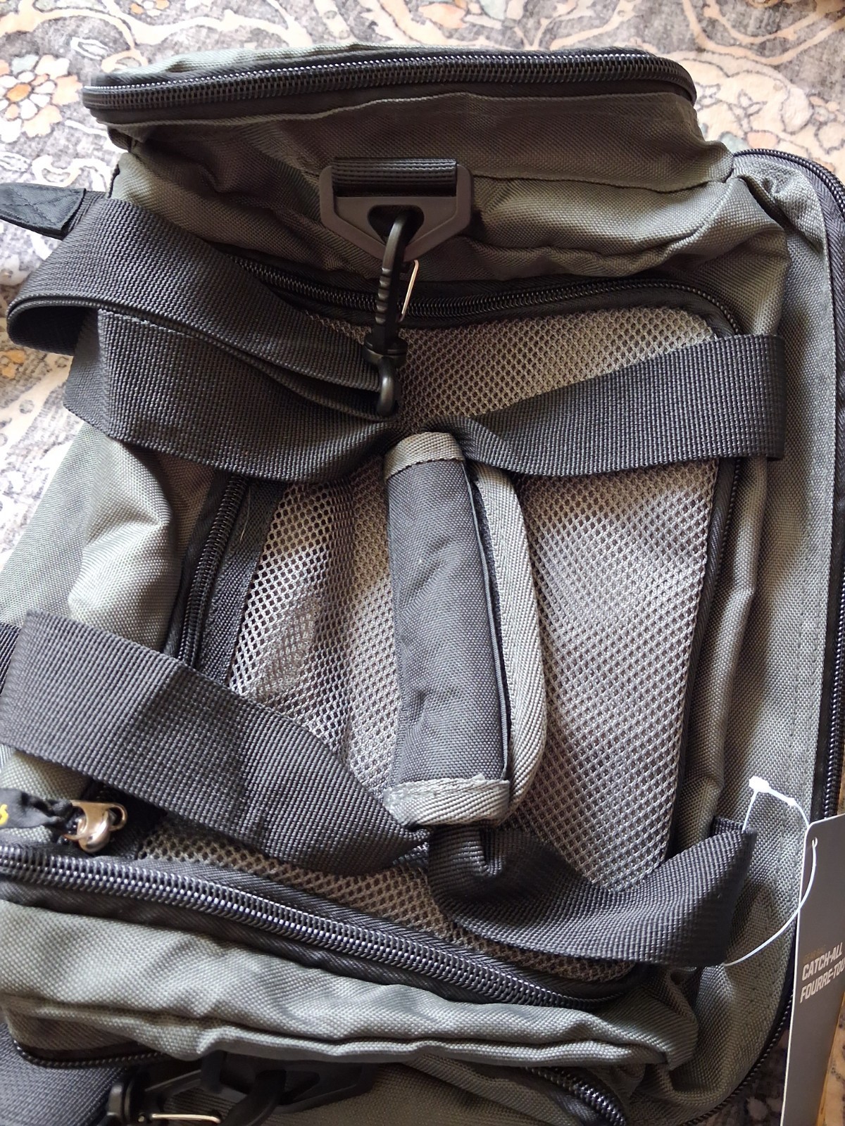 Cabela’s Catch All Bag New With Tags