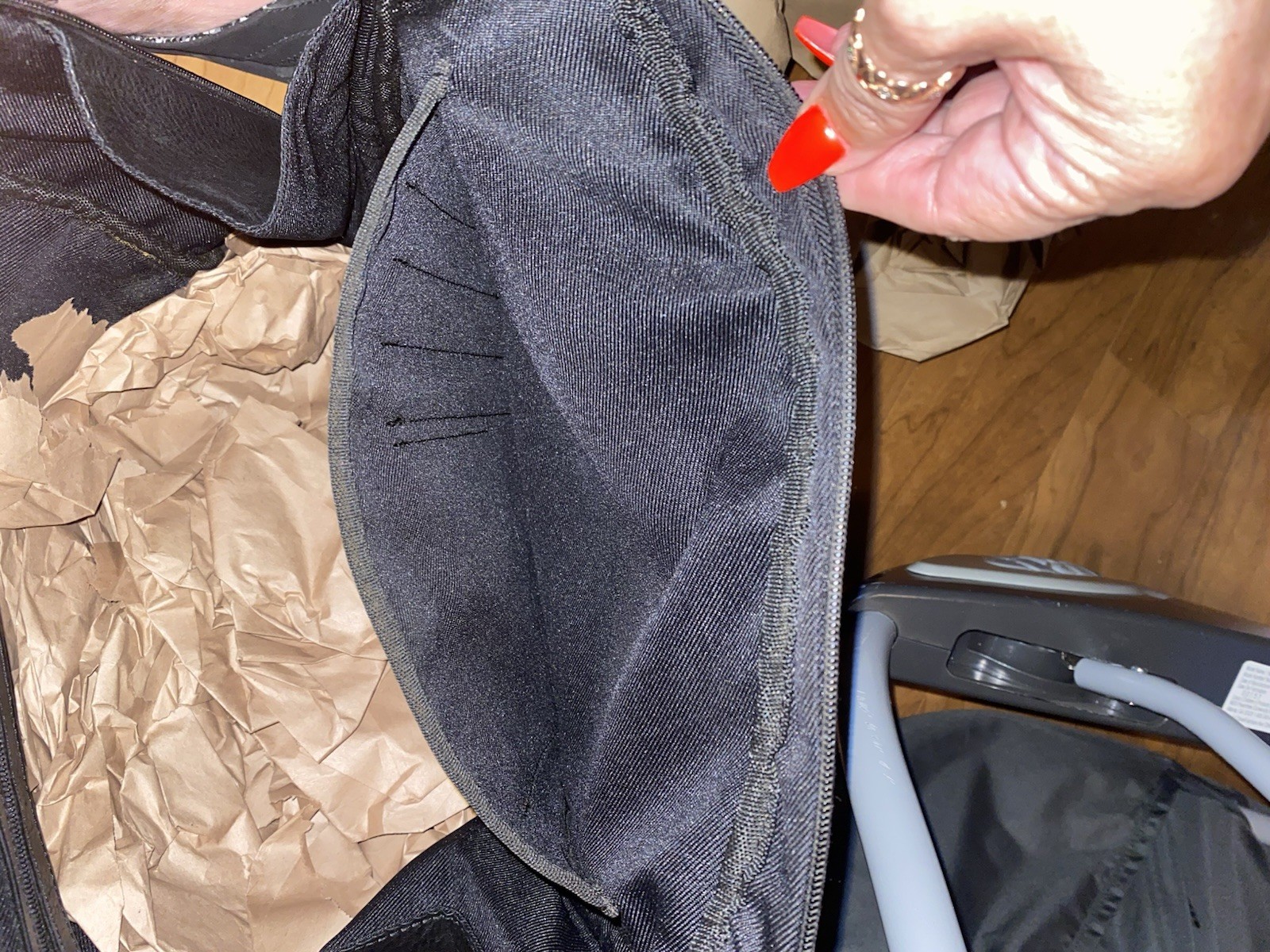 Kenneth Cole NY Black Soft Leather Zip Closure w Flap front pocket Backpack EUC