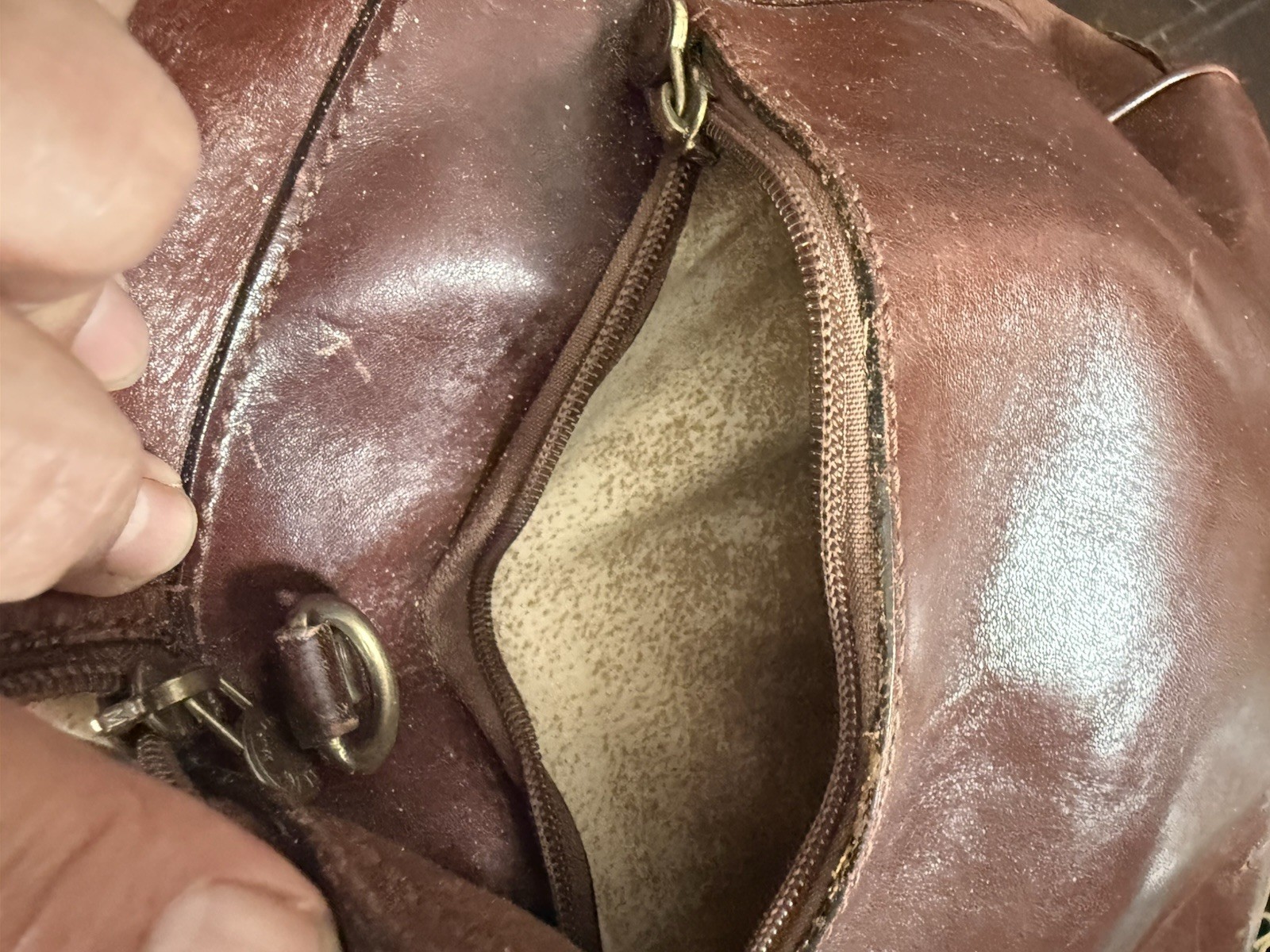 Peruzzi Firenze Italian Leather Weekender Bag Rich Brown luggage duffle