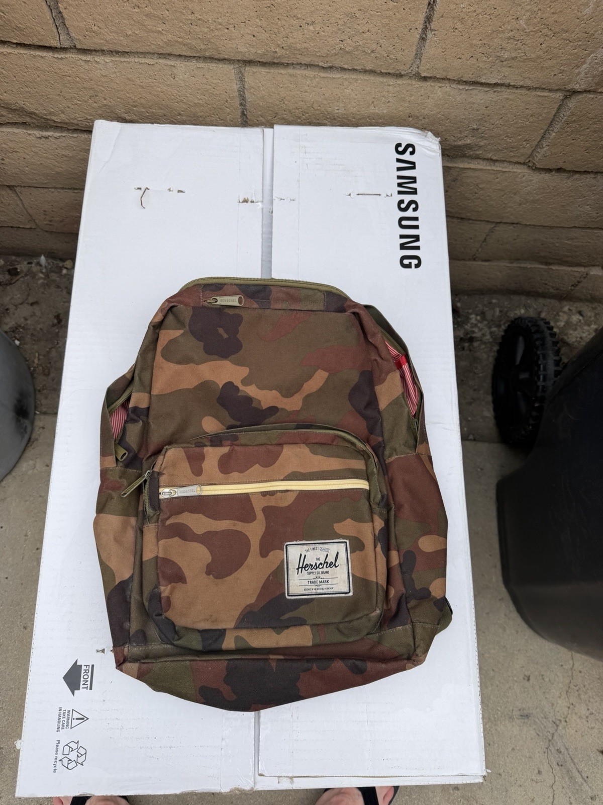NWOT Herschel Backpack 17”X15” The Herschel Camo Backpack