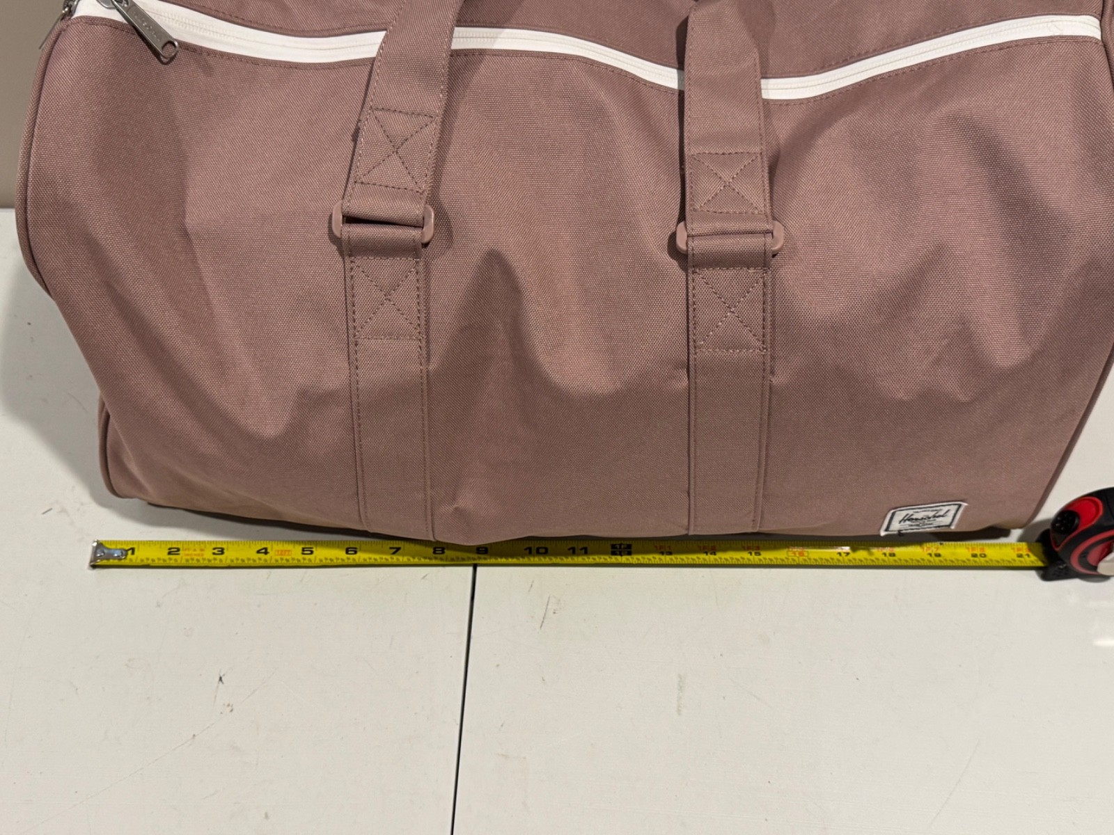 Herschel Supply Novel Duffle Bag Ash Rose / Pink Travel Bag 11.75 x 20.5 x 10