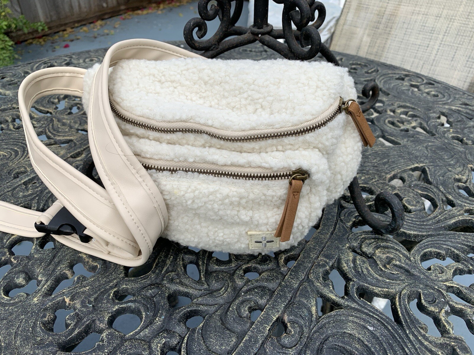 Sun + Stone Kieran Fleece Waist Pack Belt Bag, White
