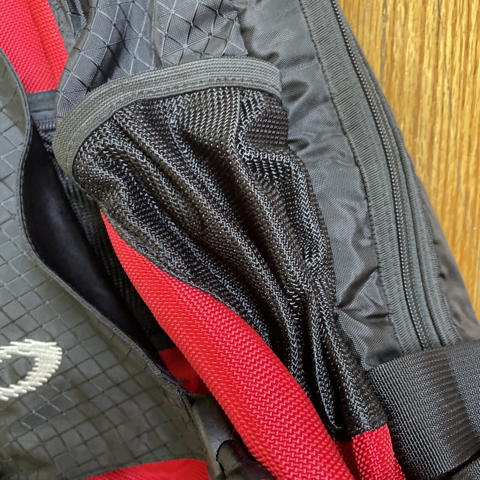 Oakley Sandbag Sling Tactical Bag Pack Red Black Software Icon+Phone Case AP