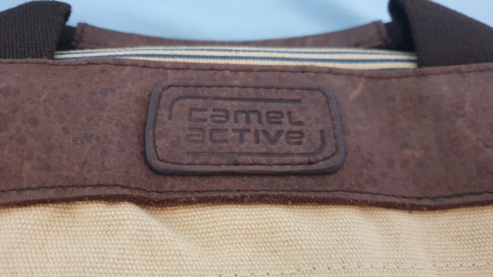 Camel Active Men’s Messenger Bag Beige/Brown Zip Buckle Adjustable Strap Striped