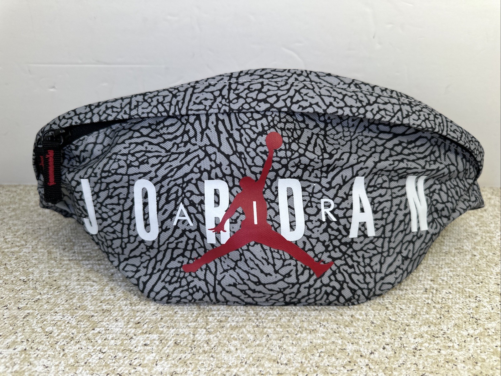 Nike Air Jordan Fanny Pack Hip Waist Belt ELEPHANT Bag Crossbody 9B0533-G3 NWOT