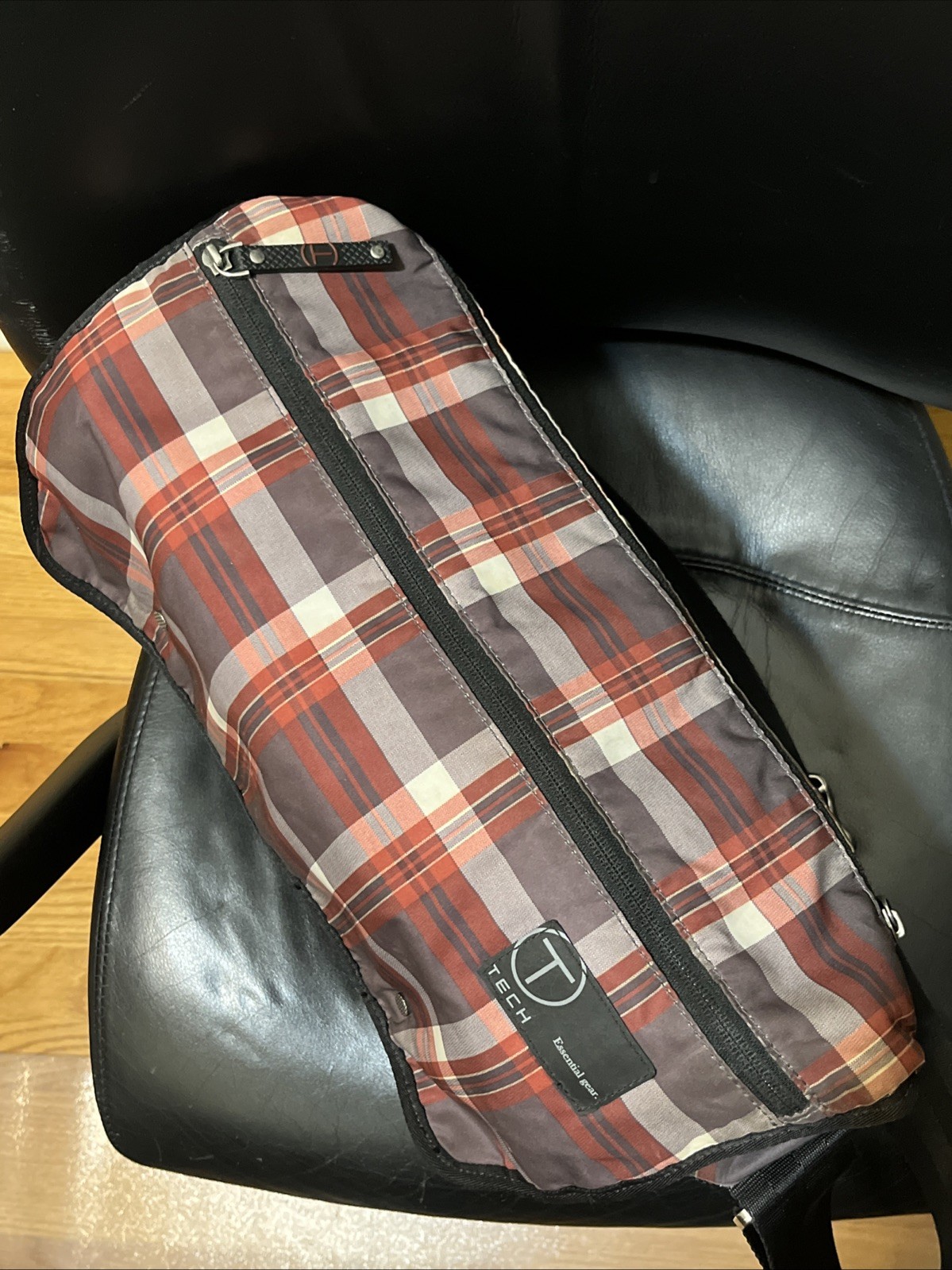 Tumi T-Tech Plaid Nylon Messenger Bag Laptop Bag – Rare!