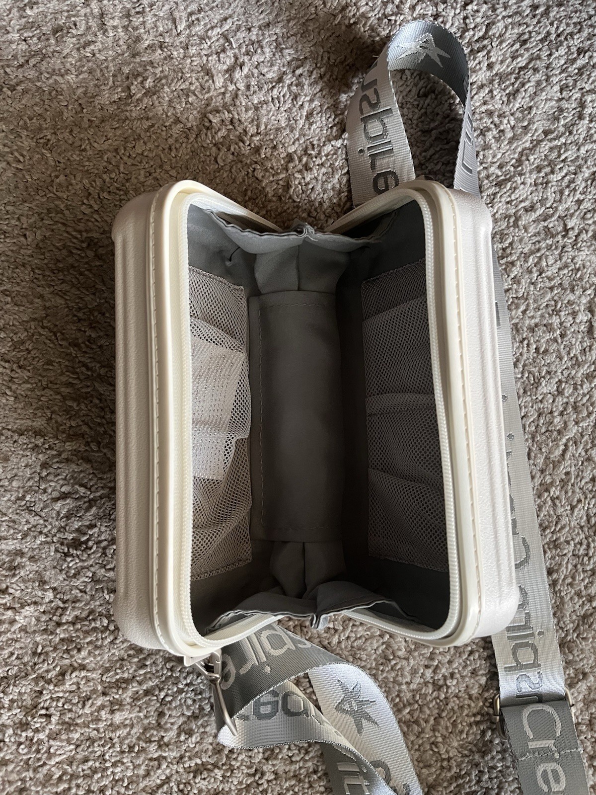 Ini ByteDance Hard Shell Small Crossbody Bag Beige/Gray Zipper Adjustable Strap