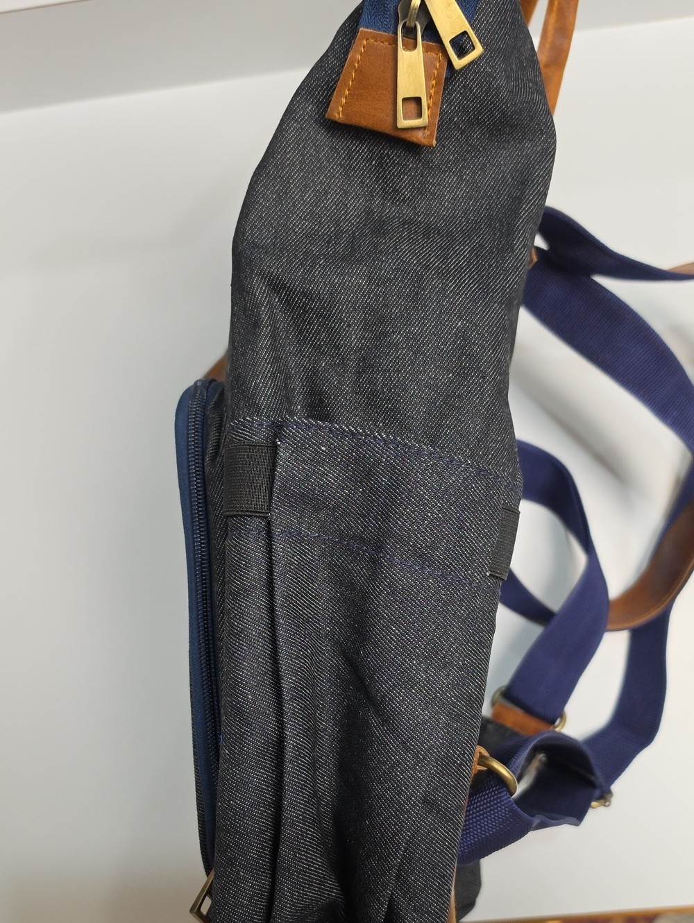 Använda Large 5-Way Convertible Commuter Bag – Blue Canvas & – Unbranded Edition
