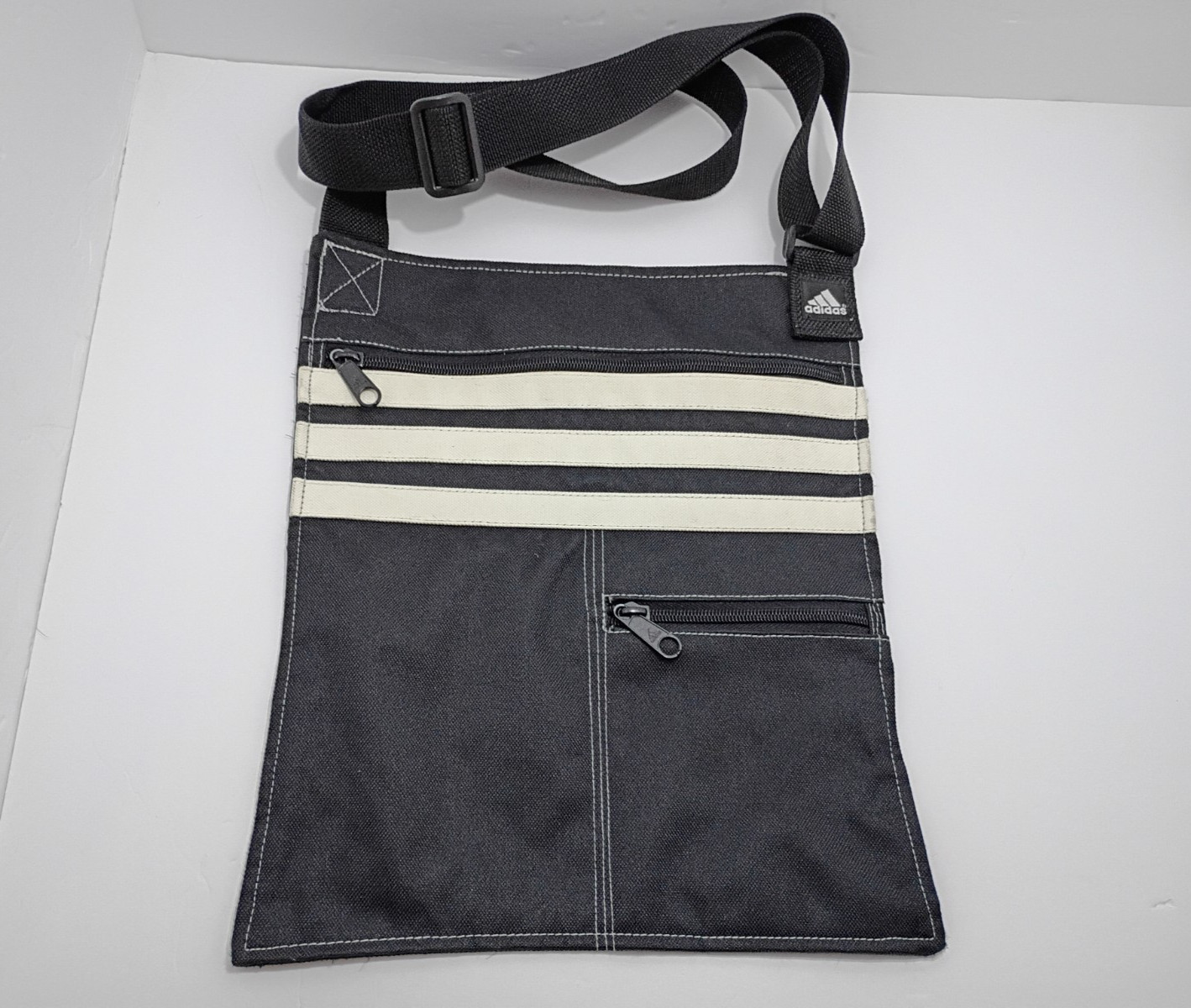 Adidas Vintage Flat Crossbody Messenger Bag Black Adjustable Strap C109F