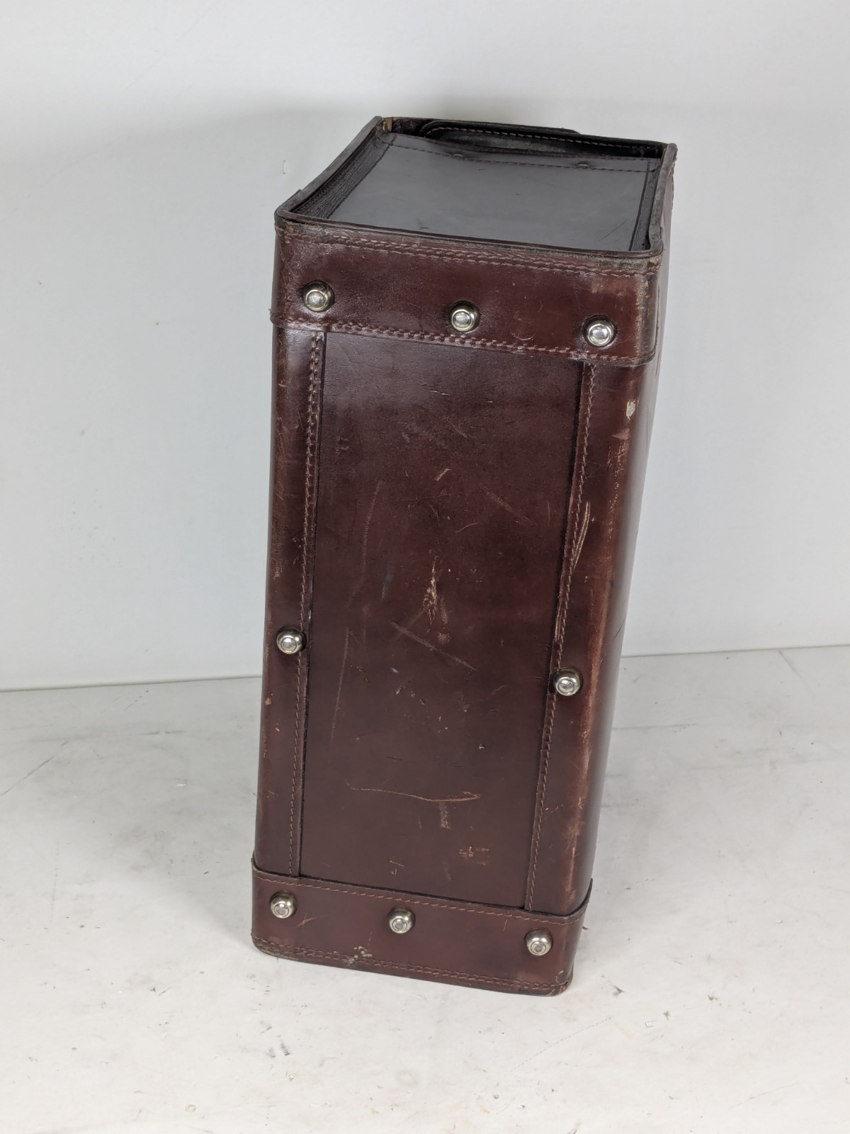 Vintage Leather Hard Shell Attaché Doctor Lawyer Pilot Briefcase Made in USA