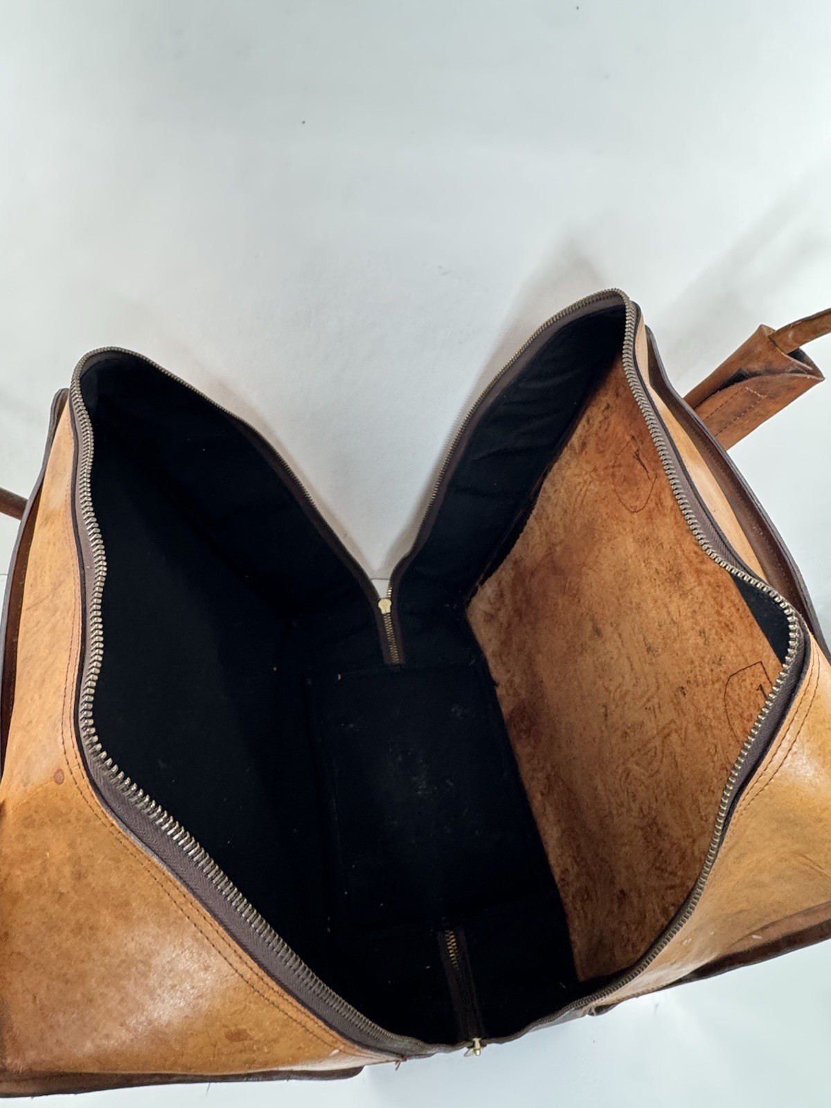 JUSTIN Boots – LEATHER Tooled VERY LARGE Hat Western Luggage Travel Bag