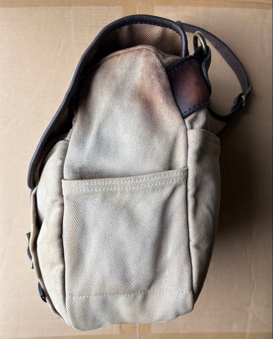 Filson Medium Field Bag Messenger Bag 2Way Rugged Twill Color Tan