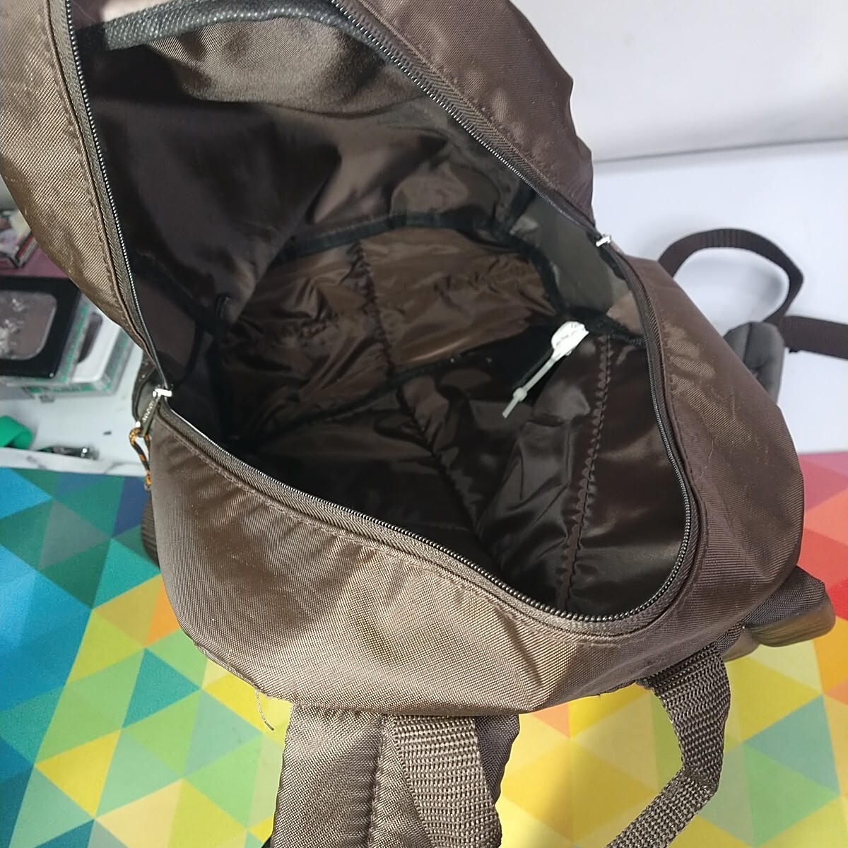 Eastsport Brown & Grey Backpack School Book Bag 3 Zippers, 5 Pockets – CLEAN!