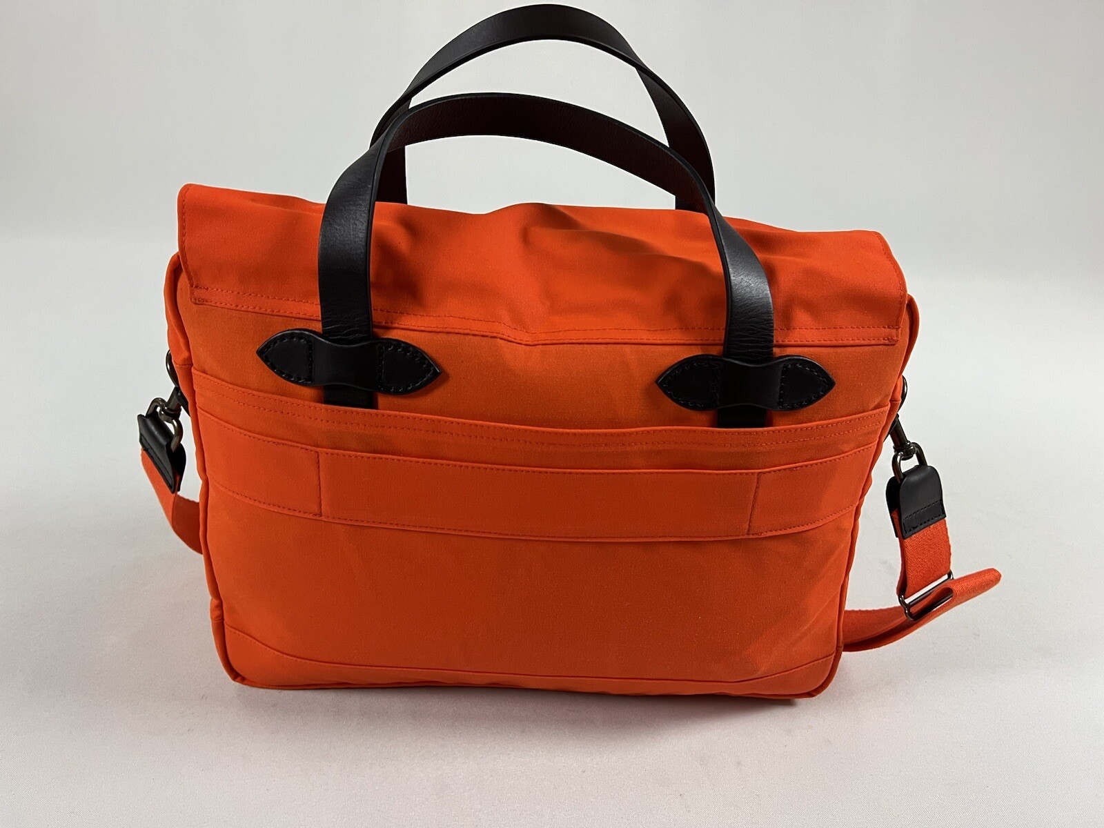 FILSON 24-HOUR TIN CLOTH BRIEFCASE FLAME NWT