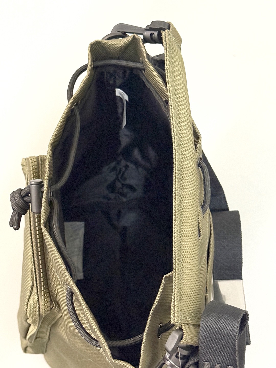 GU UNDERCOVER, Silent Noise, Nylon Shoulder Bag Green