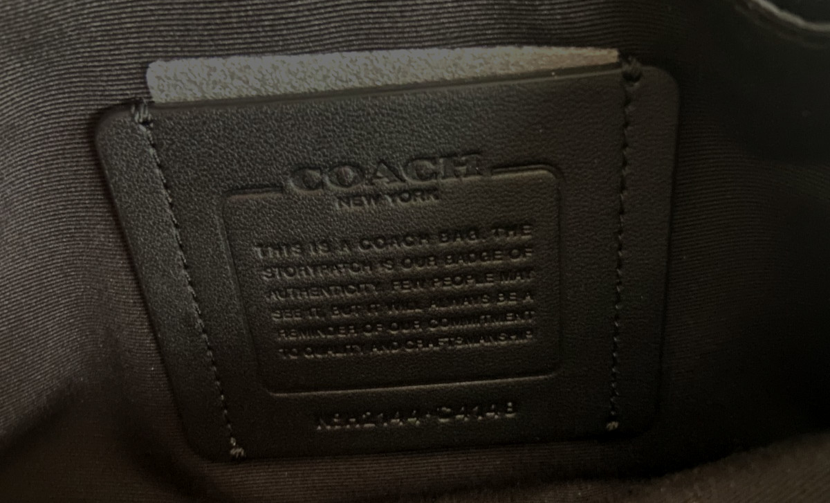 COACH #C4148 Graham Men’s Camera Shoulder Bag – Smooth Leather